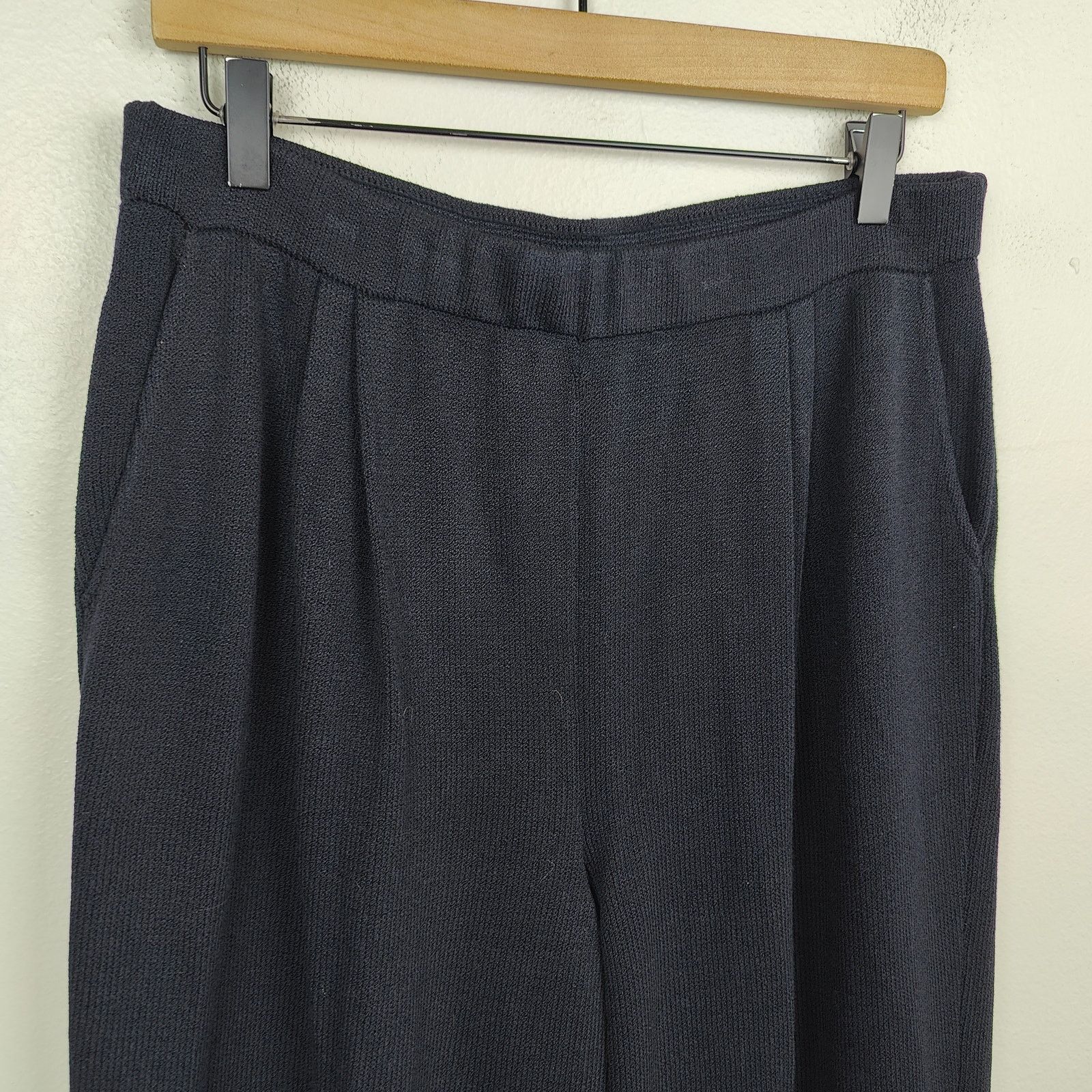 Other Vintage St John Santana Knit Pants Womens 12 Black Pleated Size 34" / US 12 / IT 48 - 2 Thumbnail