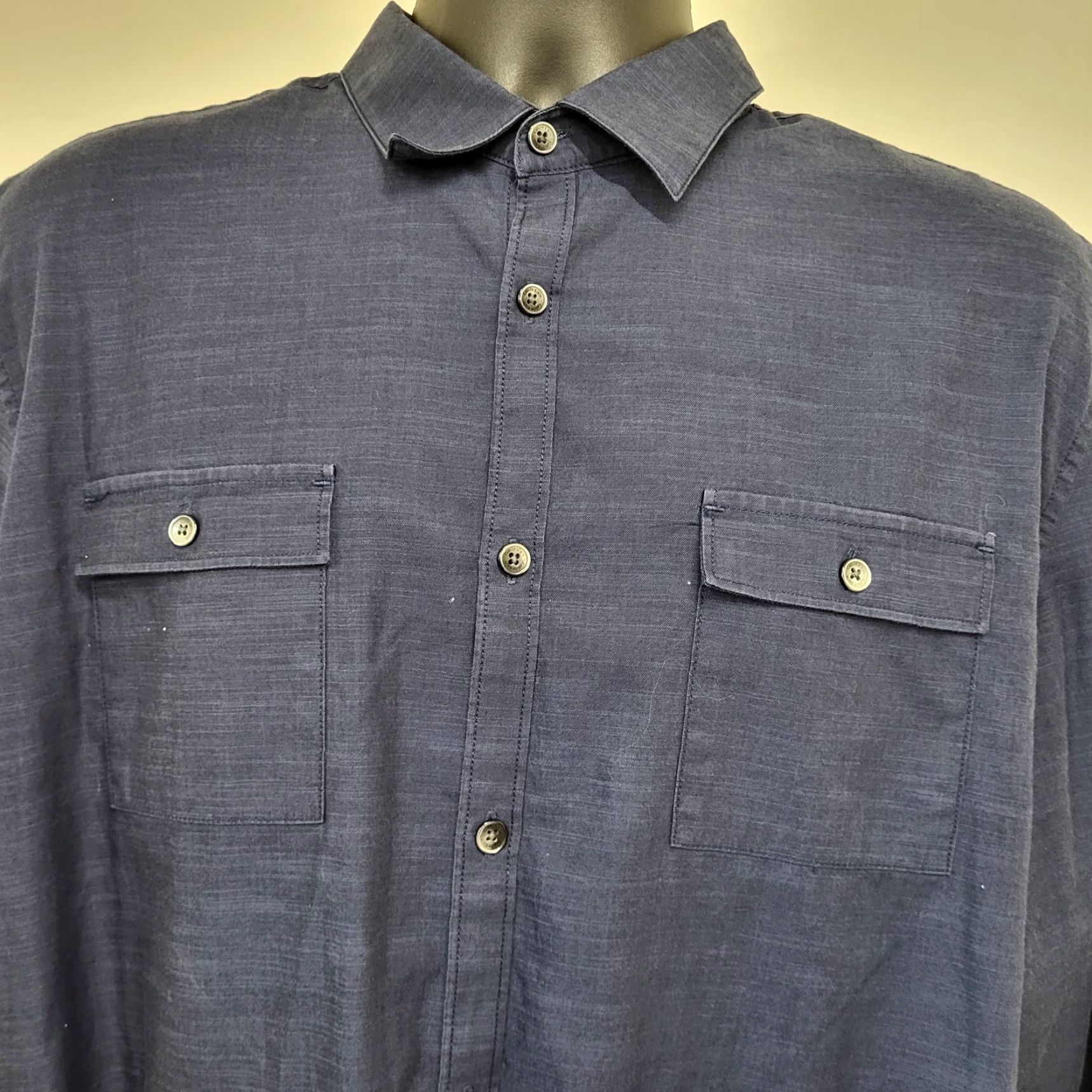 Calvin Klein Calvin Klein Shirt Men’s XL/TG Blue Slim Fit Two Front Pocket Button-Down 90s City Classic Designer Size US XL / EU 56 / 4 - 4 Thumbnail
