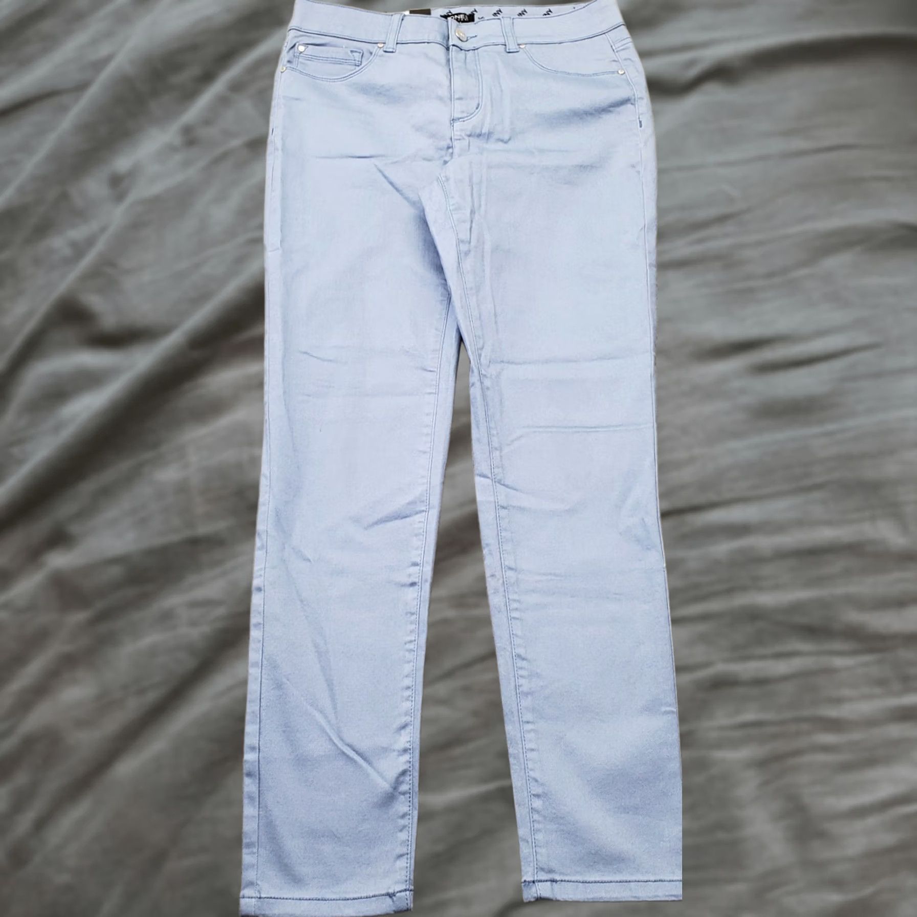 Jones New York Jones New York Jeans Womens 6 Blue Denim Comfort Stretch Skinny Waistband 28.25" Inseam Pants Size 28" / US 6 / IT 42 - 1 Thumbnail
