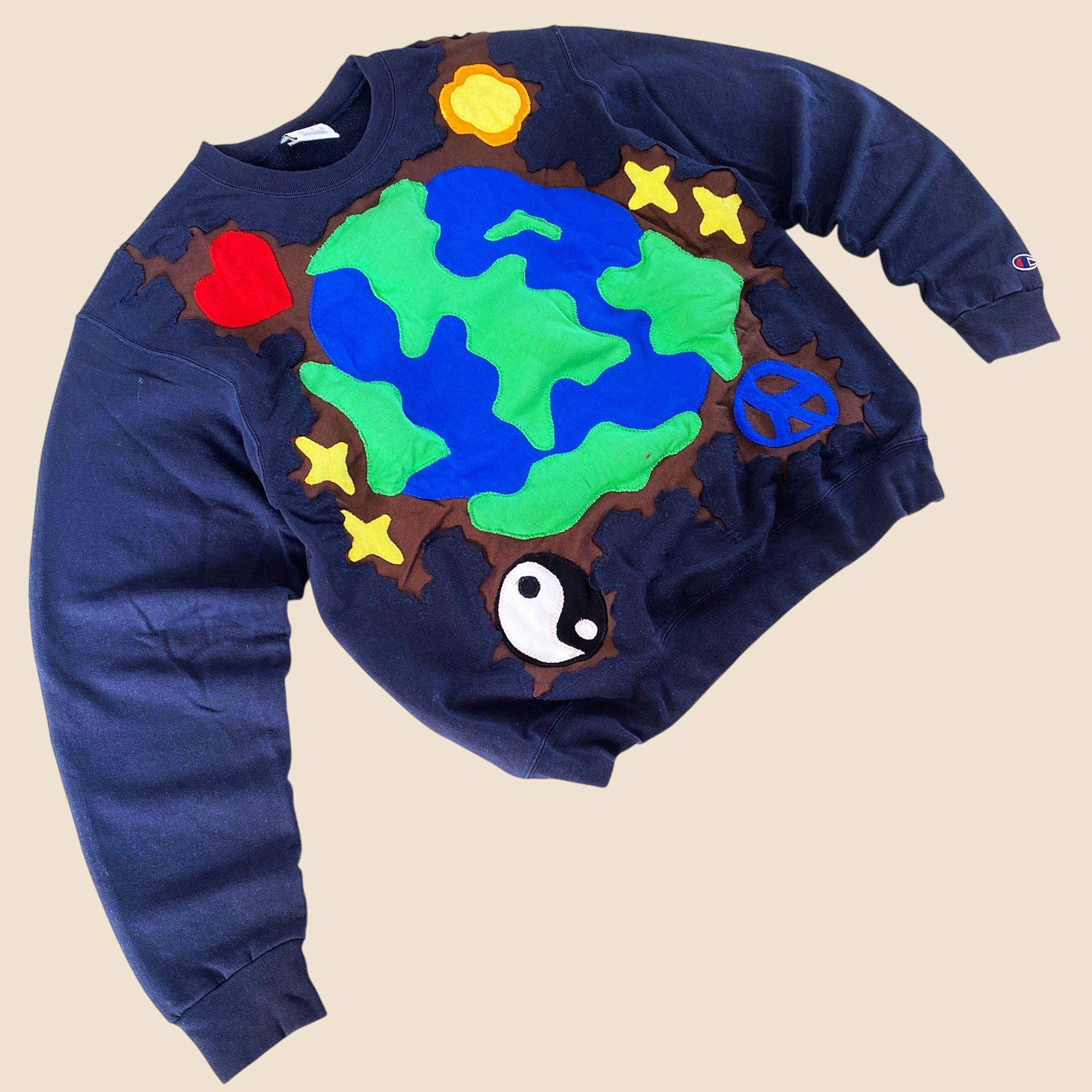 Handmade × Japanese Brand 1 OF 1 REWORKED 3D PUFF EARTH CRACKY SWEATSHIRT SIZE MEDIUM Size US M / EU 48-50 / 2 - 4 Thumbnail