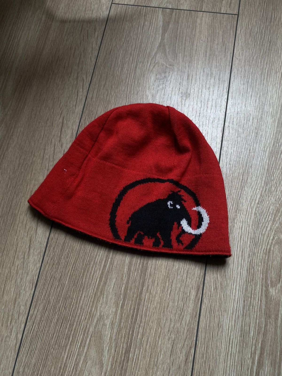 Mammut Y2K MAMMUT Reversible Beanie Elephant Hat Size ONE SIZE - 5 Thumbnail