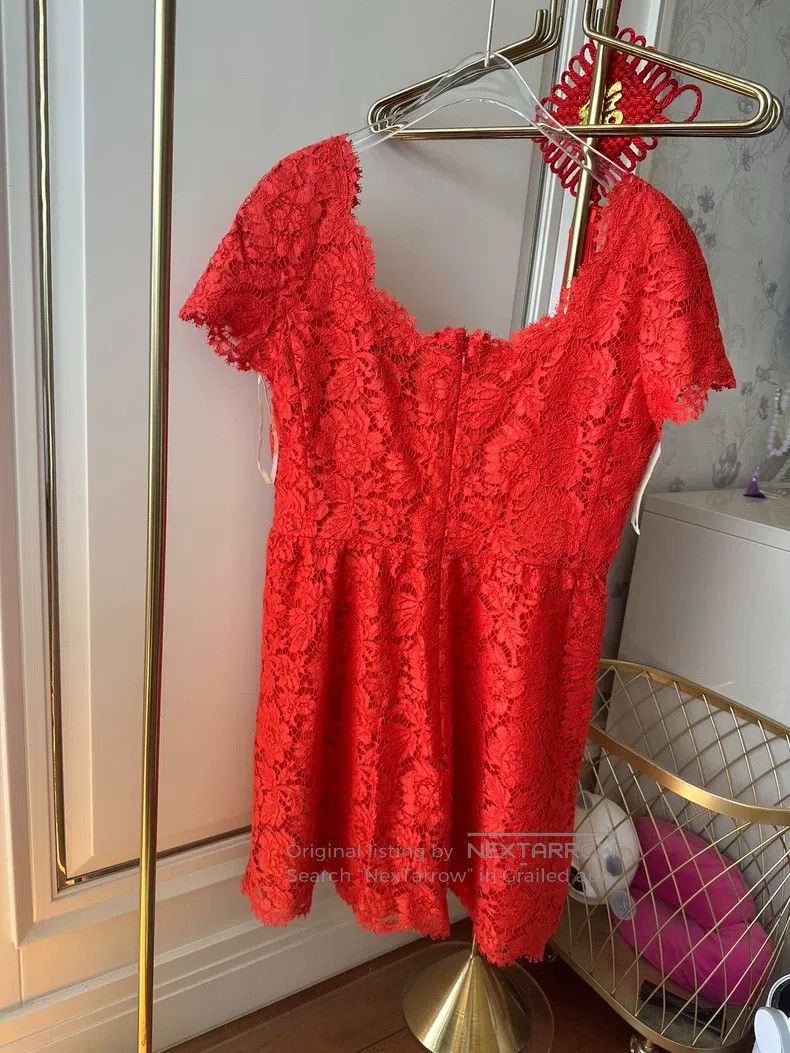 Valentino Valentino Lace dress Size M / US 6-8 / IT 42-44 - 2 Thumbnail