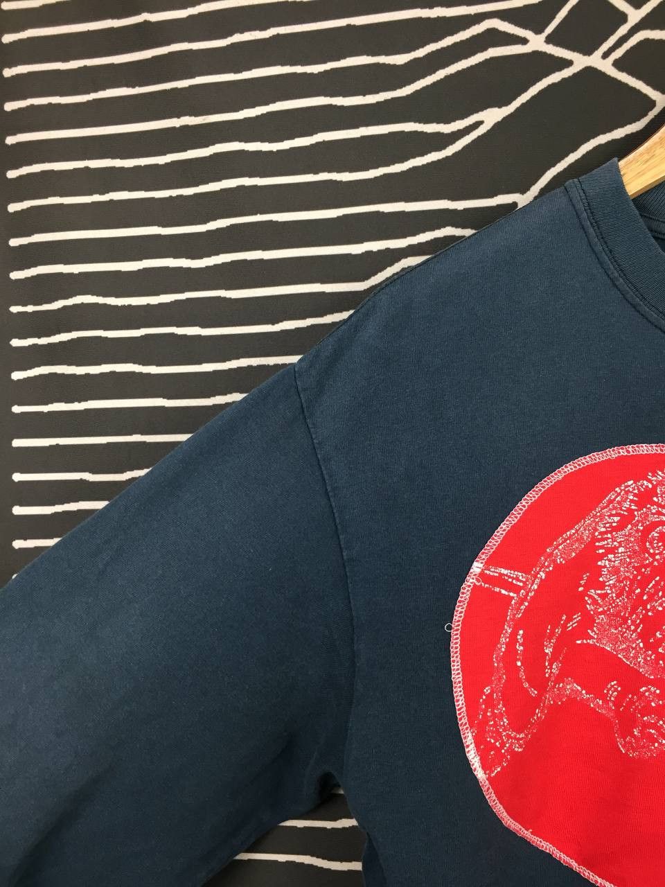Vintage Vtg Y2K Distressed Lion & Eagle Overlap Patch Longsleeve Tee Size US L / EU 52-54 / 3 - 4 Thumbnail