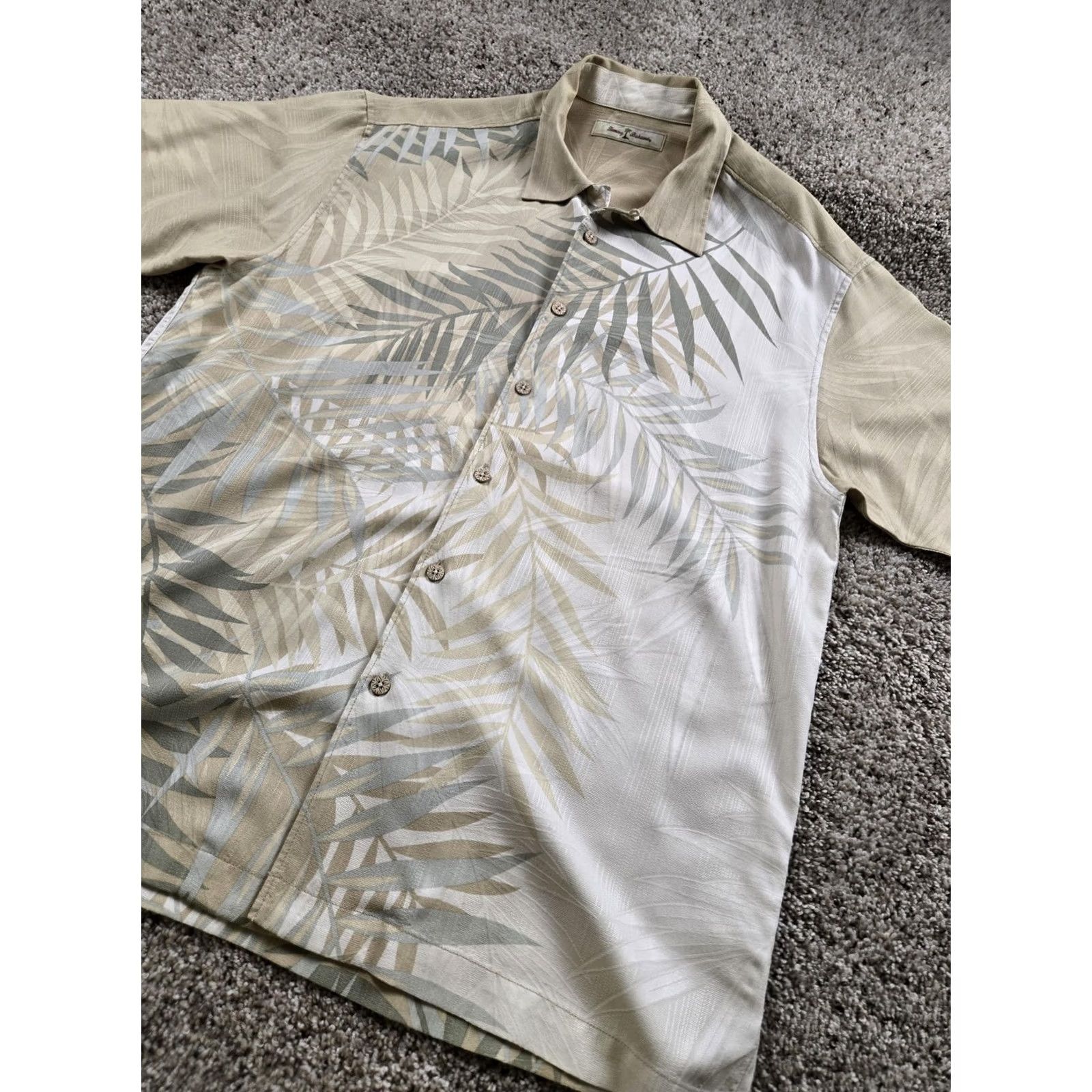 Tommy Bahama Tommy Bahama Shirt Mens L Beige Silk Palm Leaf Hawaiian Camp Button Front Size US L / EU 52-54 / 3 - 2 Thumbnail