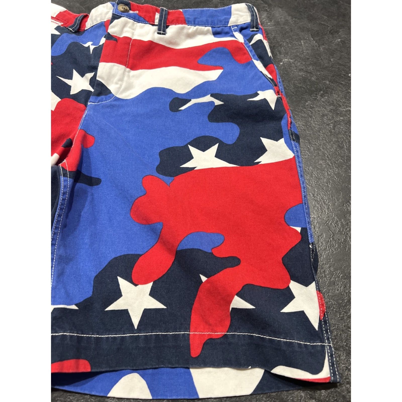 Polo Ralph Lauren Polo Ralph Lauren Shorts Men 33 Relaxed Fit Red White Blue USA Stars Multicolor Camo Patriotic Chino 9 in Inseam Size US XS / EU 42 / 0 - 2 Thumbnail