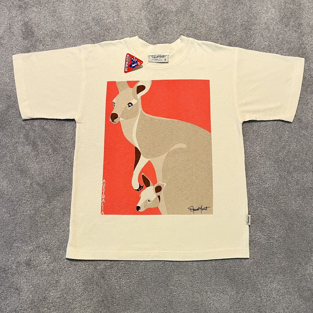 Vintage New Vintage 1990s Stewart Merrett Kangaroo Australia Art Tee Size US L / EU 52-54 / 3 - 1 Thumbnail