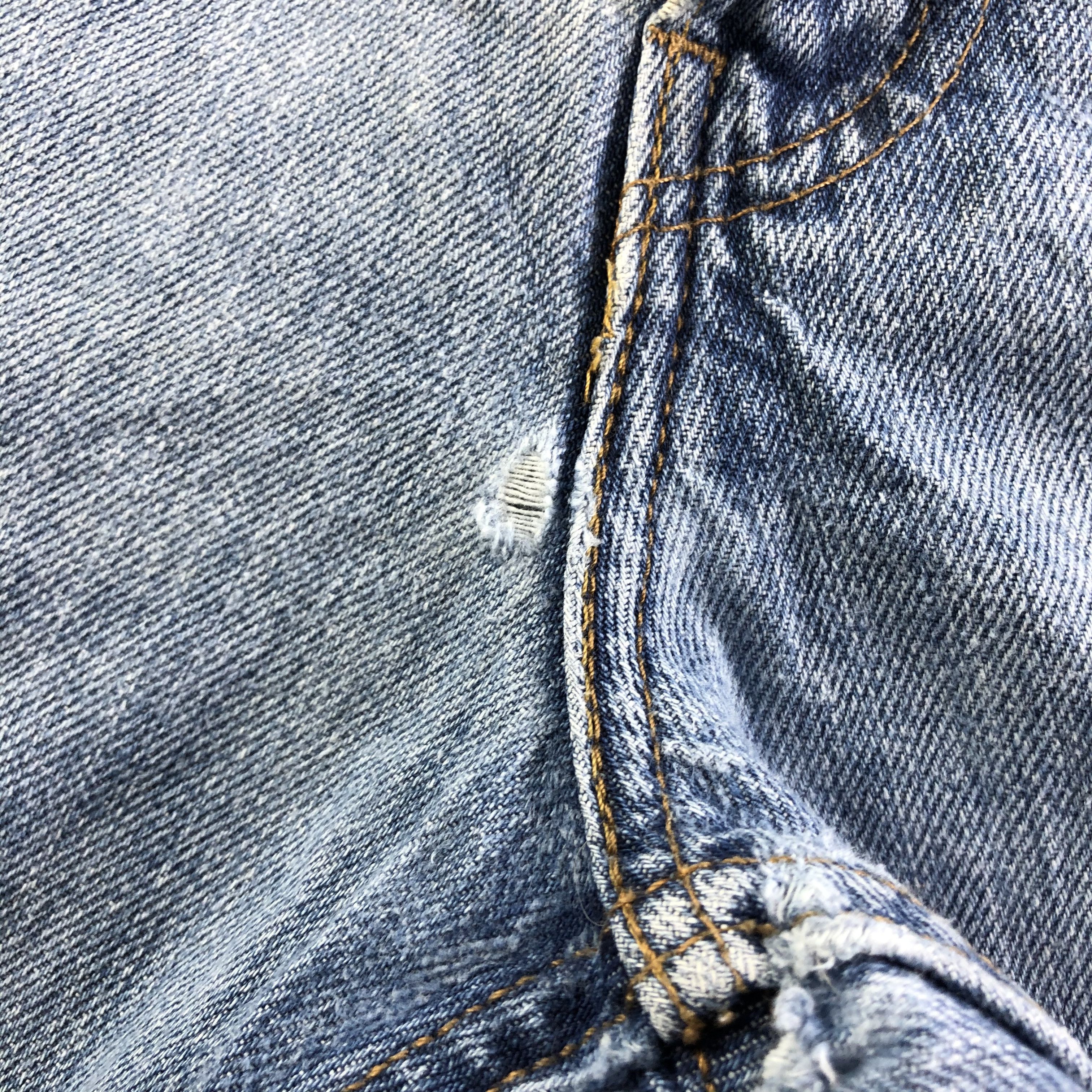 Levi's × Vintage Vintage Blue Wash Levis 569 Jeans-JM3456 Size US 37 - 10 Thumbnail
