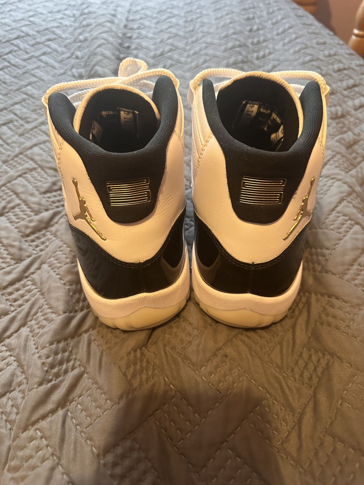 Jordan Brand JORDAN 11 RETRO 'GRATITUDE / DEFINING MOMENTS' Size US 10.5 / EU 43-44 - 4 Thumbnail