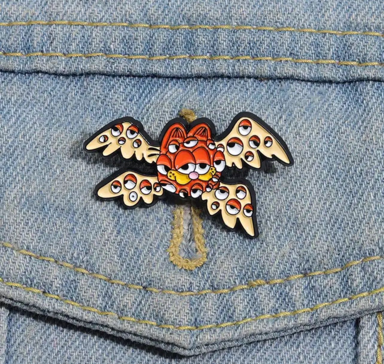 Vintage Cat With Many Eyes Enamel Pin Size ONE SIZE - 1 Thumbnail
