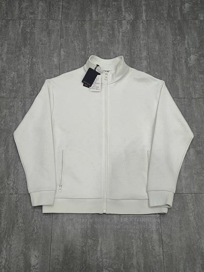 Louis Vuitton Louis Vuitton White embossed full logo jacket Size US XL / EU 56 / 4 - 1 Thumbnail