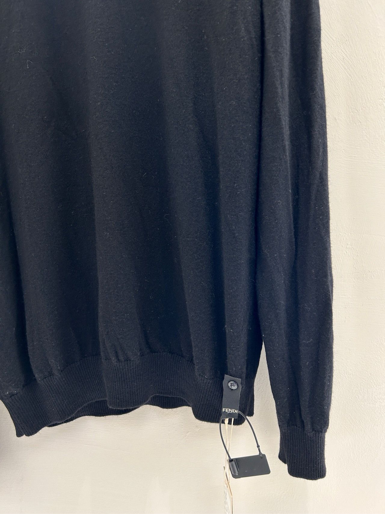 Fendi Fendi logo collar cashmere sweater Size US L / EU 52-54 / 3 - 5 Thumbnail
