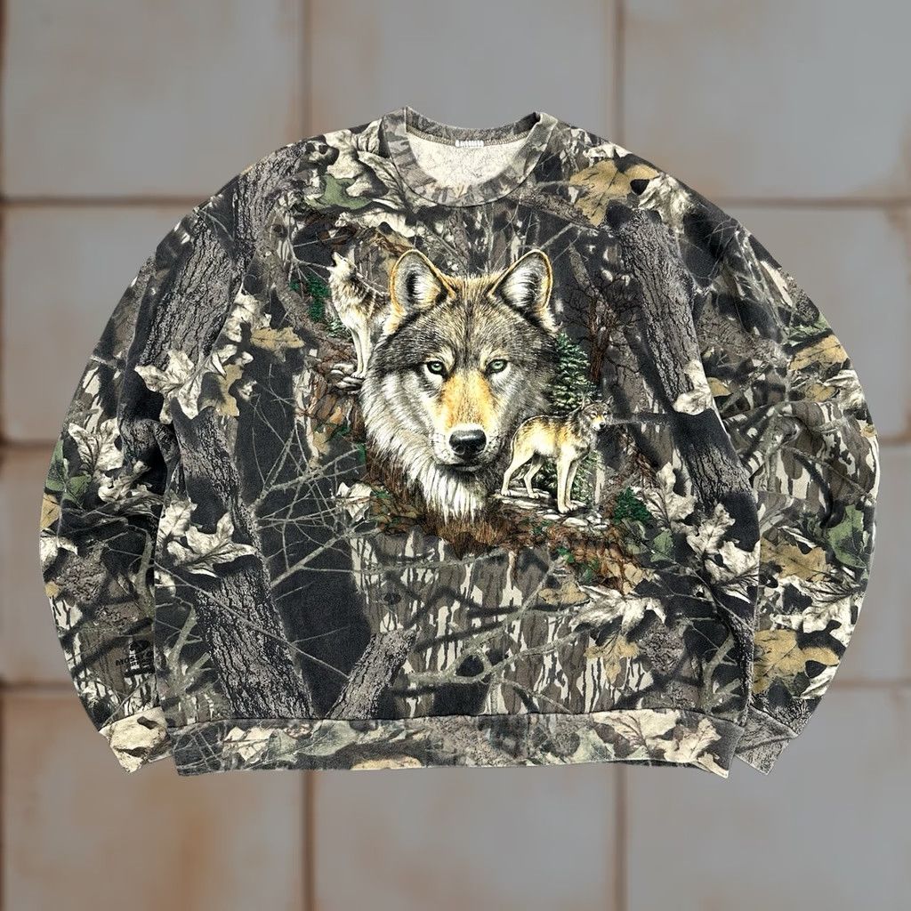 Vintage VINTAGE 90s Mossy Oak Camouflage Wolf Graphic Crewneck Sweatshirt 2XL Size US XXL / EU 58 / 5 - 1 Thumbnail