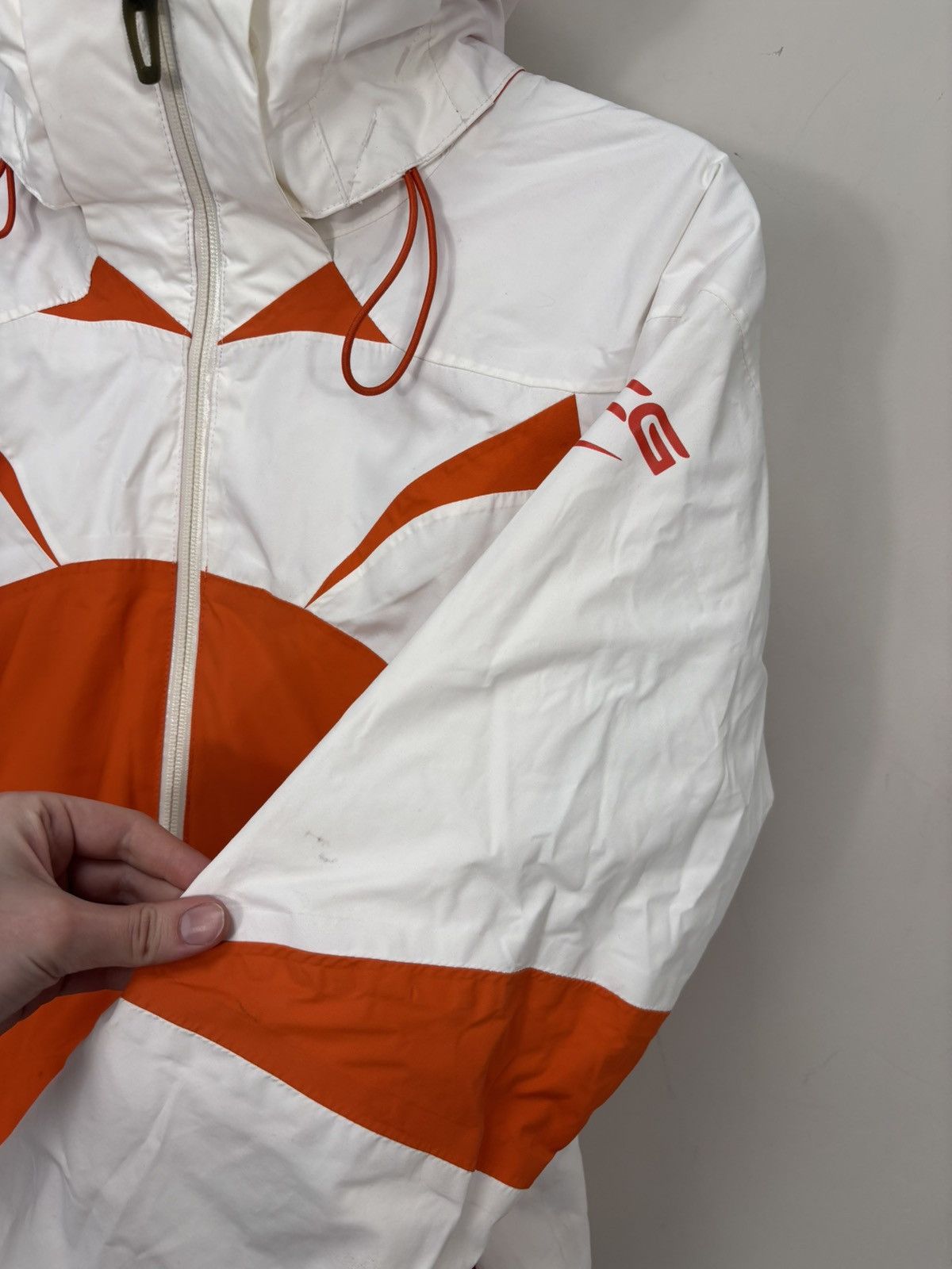 Nike ACG Nike ACG Vintage Women’s Outdoor Jacket Hooded Insulated Size S / US 4 / IT 40 - 14 Thumbnail