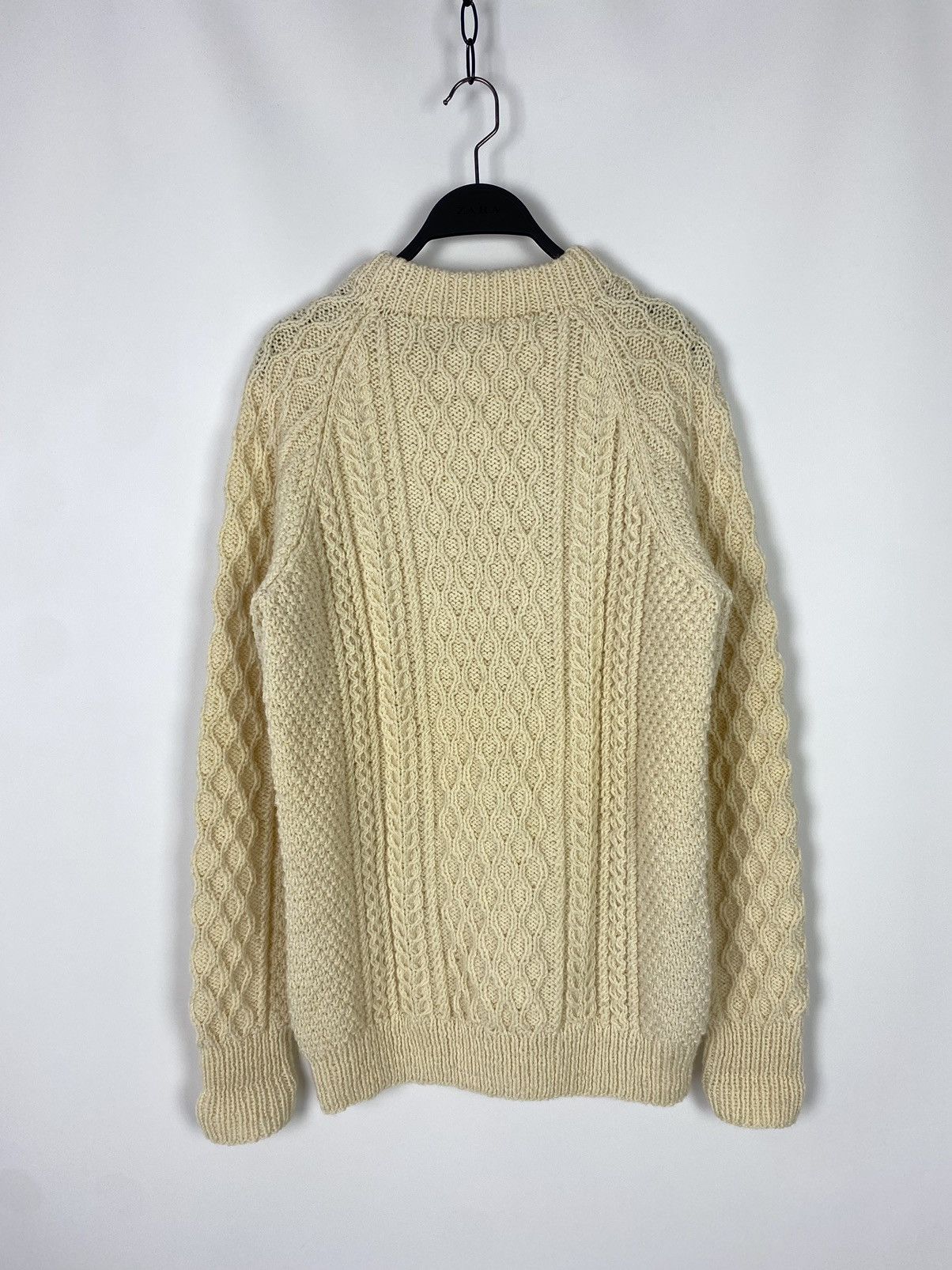 Vintage 60s 70s Vintage Aran Isles Wool Cable Knit Crewneck Sweater Size US L / EU 52-54 / 3 - 6 Thumbnail