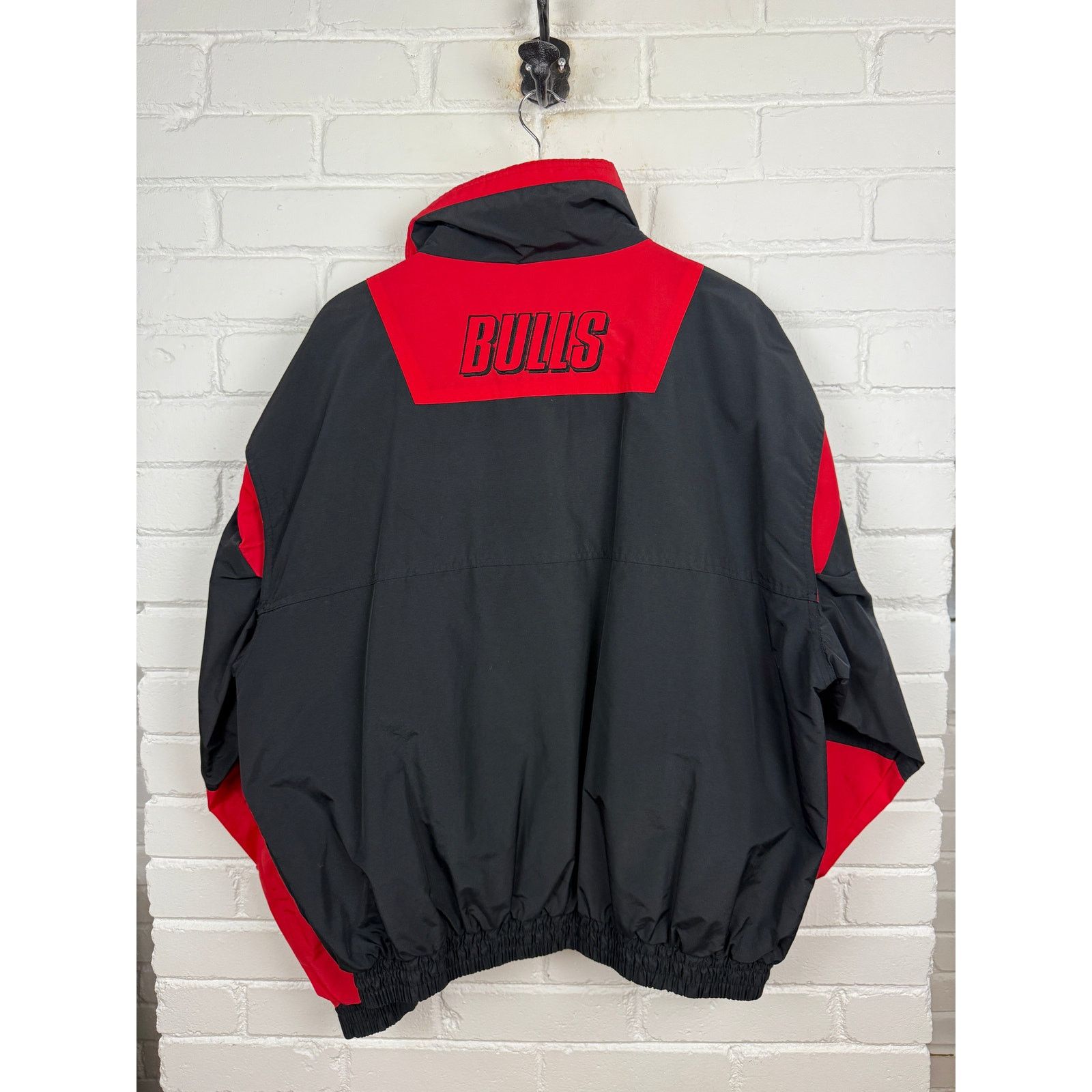 Vintage Vintage 90s Chicago Bulls NBA Chalk Lined Jacket Size XL Size US XL / EU 56 / 4 - 2 Thumbnail