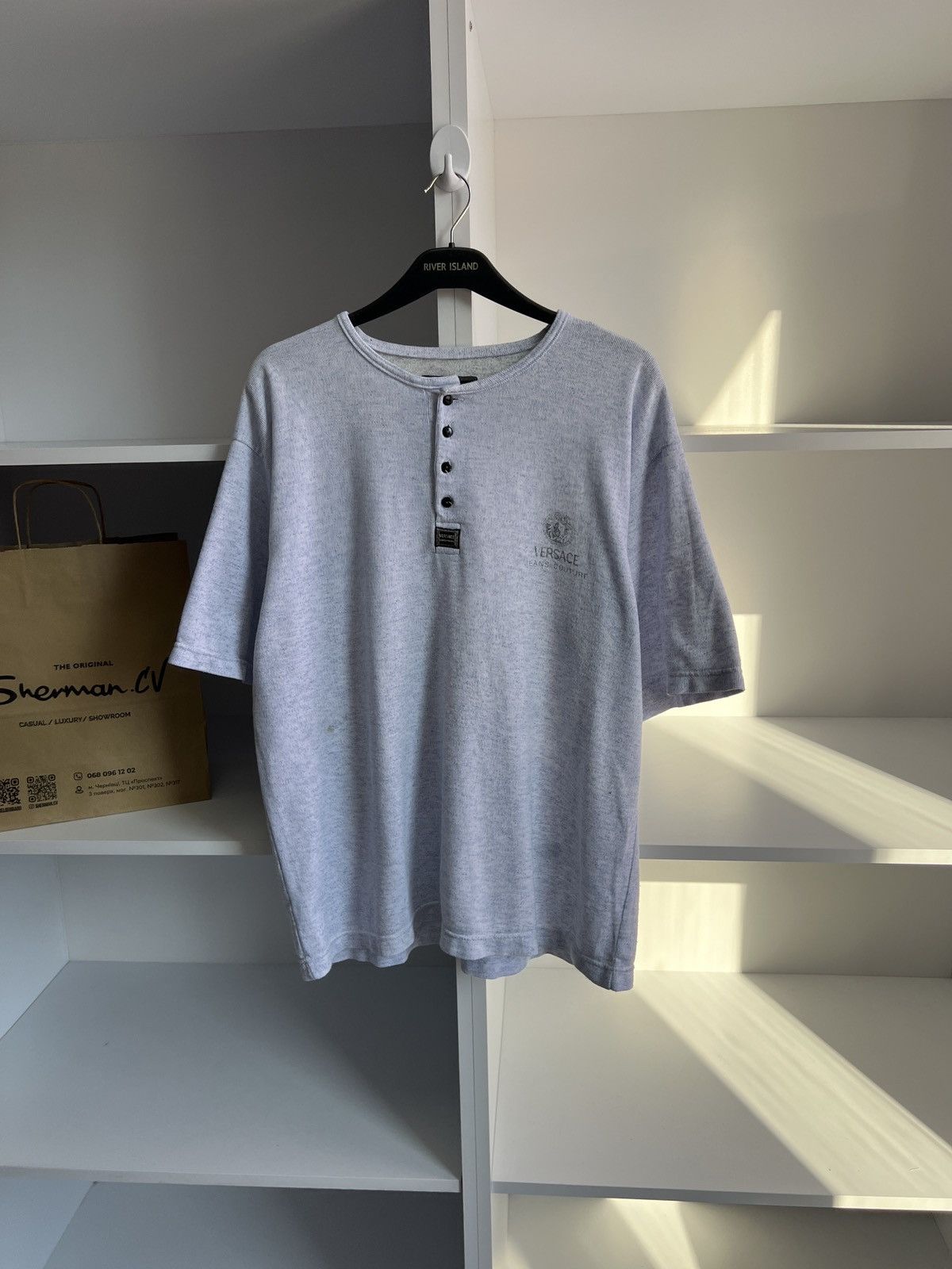 Versace Jeans Couture × Vintage Vintage Versace Jeans Couture Tee Size US XL / EU 56 / 4 - 4 Thumbnail