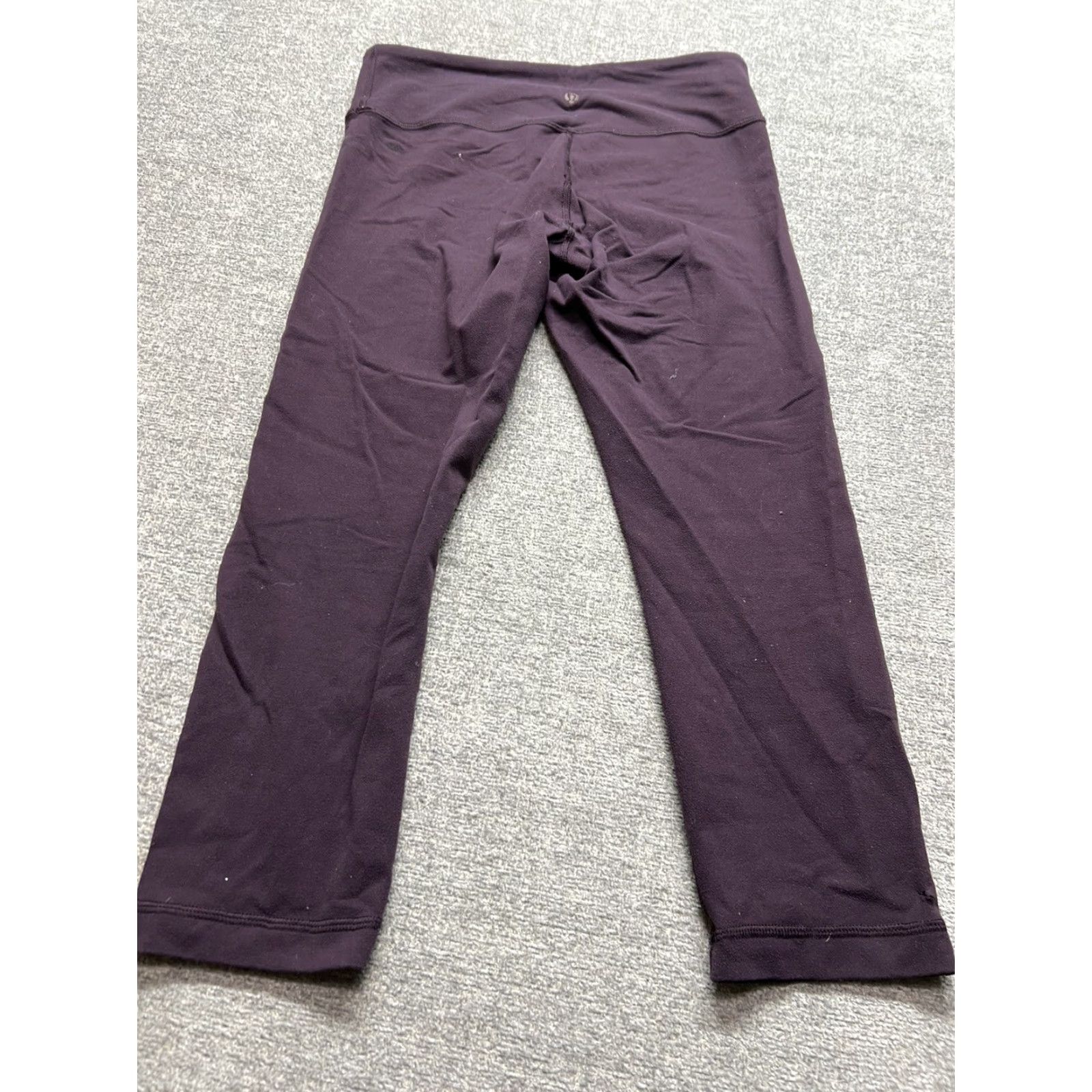 Lululemon Lululemon Maroon Red Train Times Crop Leggings 24” womens size 6 Size 28" / US 6 / IT 42 - 6 Thumbnail