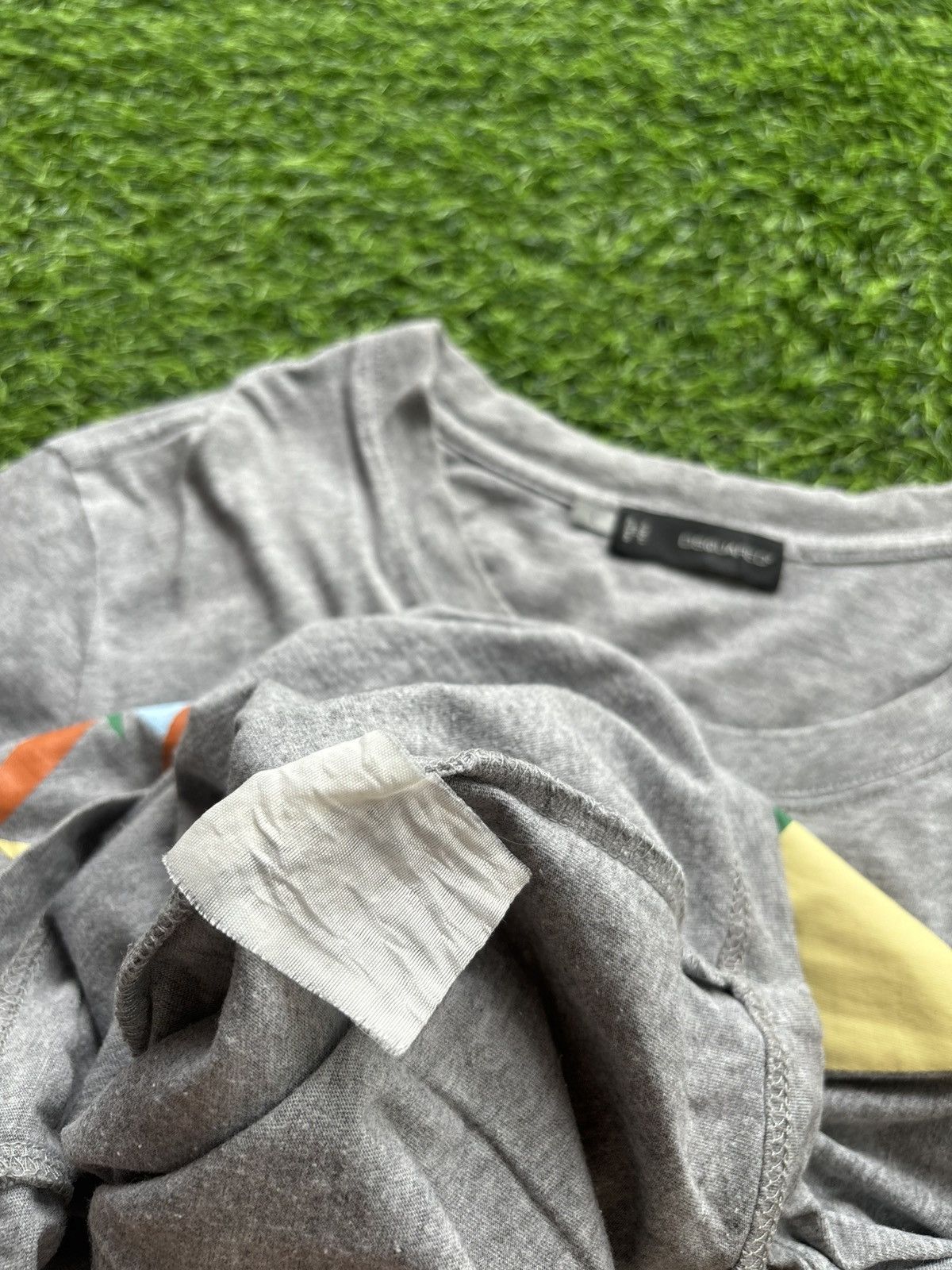 Dsquared2 Dsquared2 sisters Tshirt Size US L / EU 52-54 / 3 - 5 Thumbnail