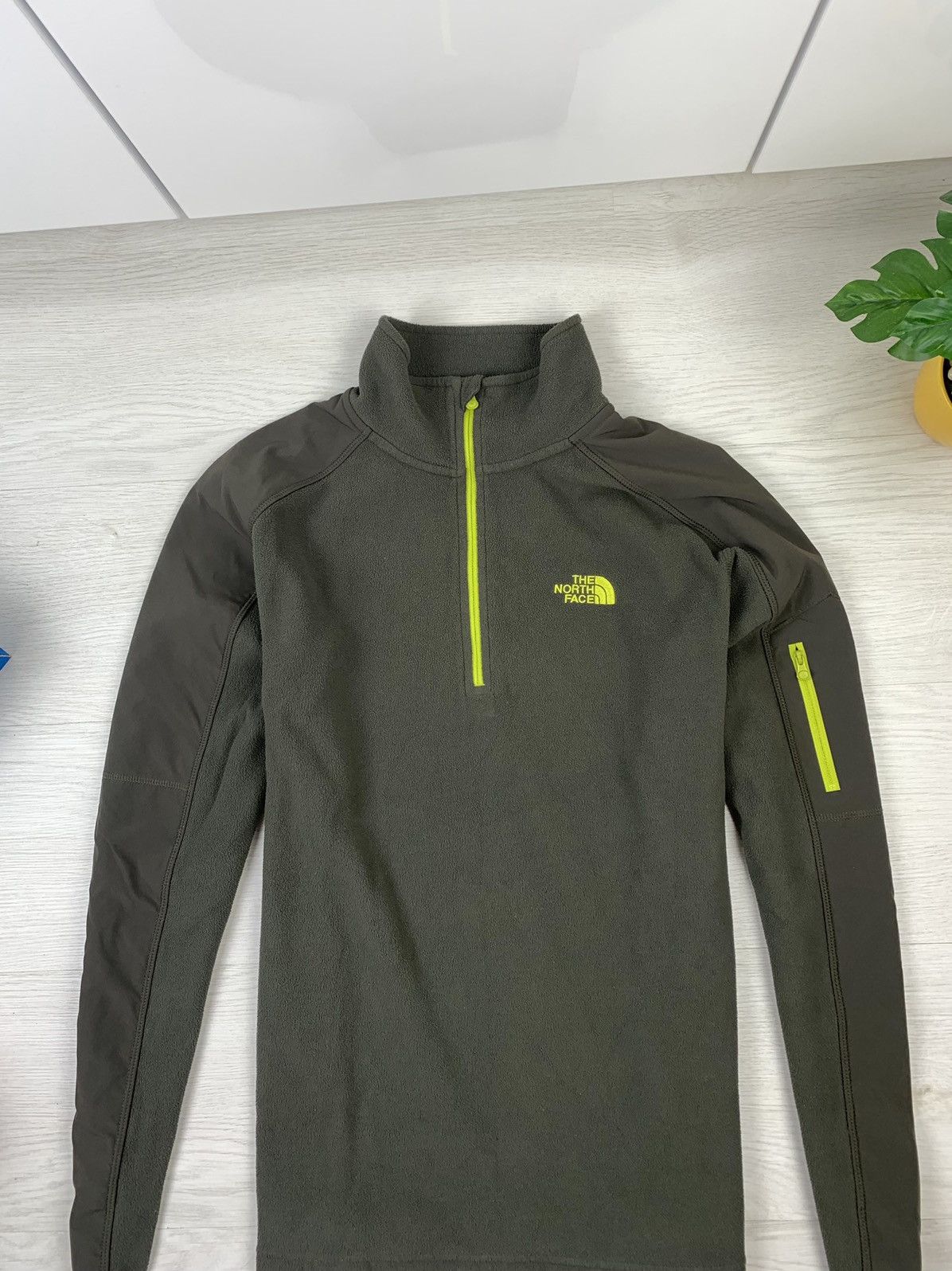 The North Face THE NORTH FACE Polartec Khaki Fleece Jacket Size M Size US M / EU 48-50 / 2 - 2 Thumbnail