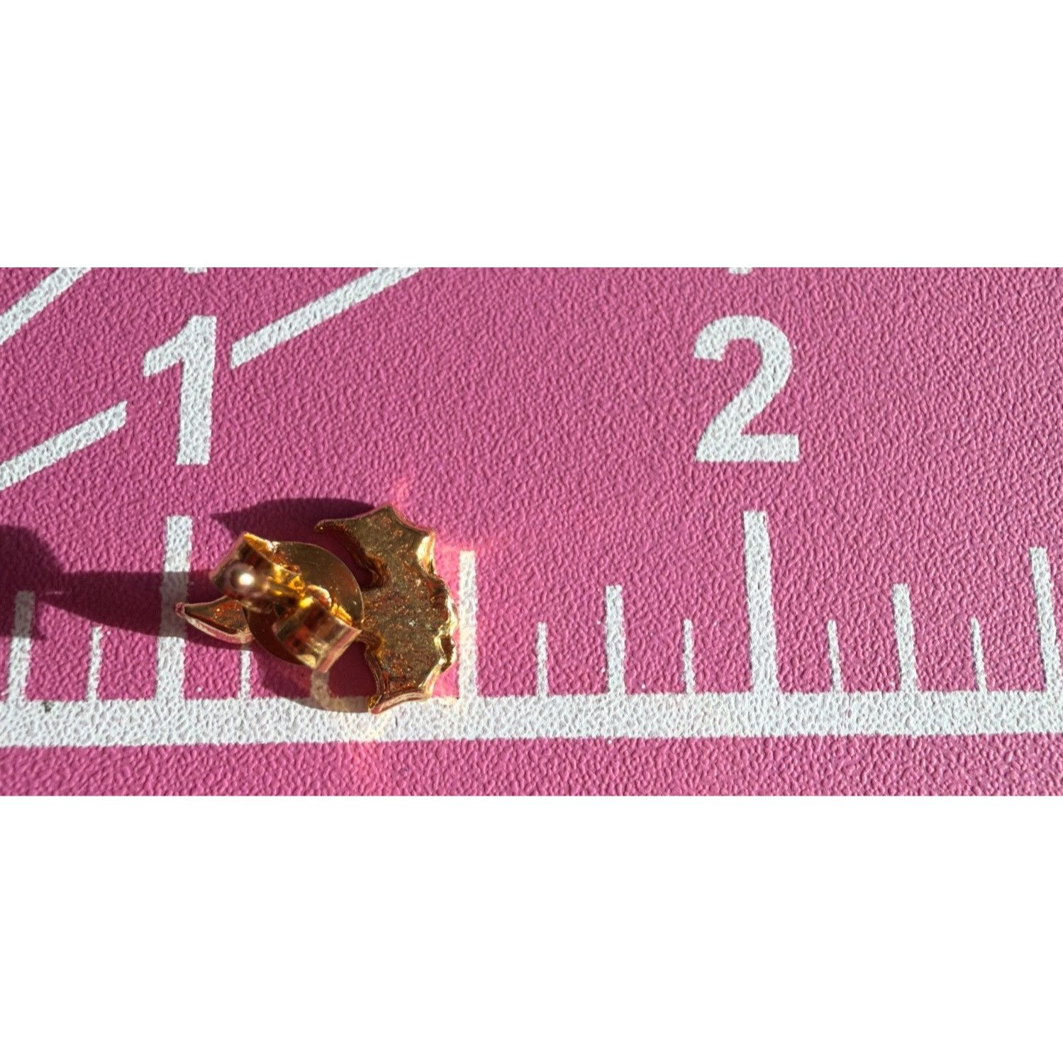 Other Vintage Christmas Candle Holly Stud Earrings Gold Tone Ename Size ONE SIZE - 5 Thumbnail