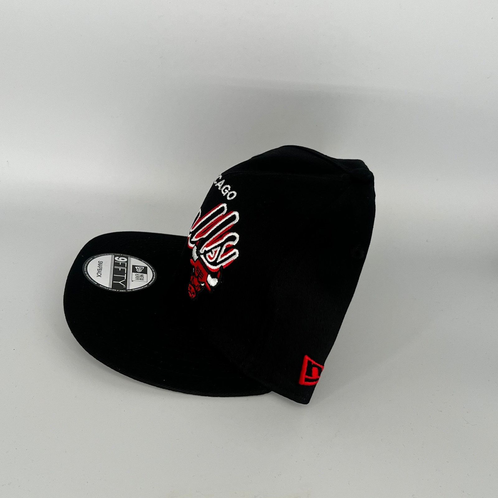 New Era Black Chicago Bulls Logo Side Patch New Era NBA 9Fifty Hat Size ONE SIZE - 2 Thumbnail