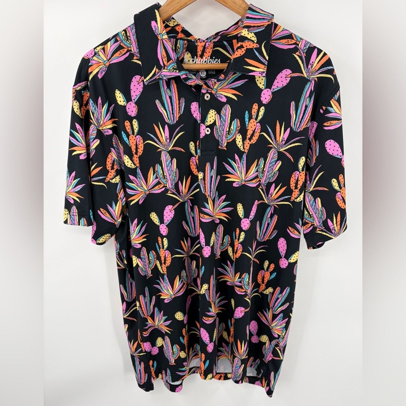Chubbies Chubbies men’s the neon desert short sleeve polo size XL Size US XL / EU 56 / 4 - 1 Thumbnail
