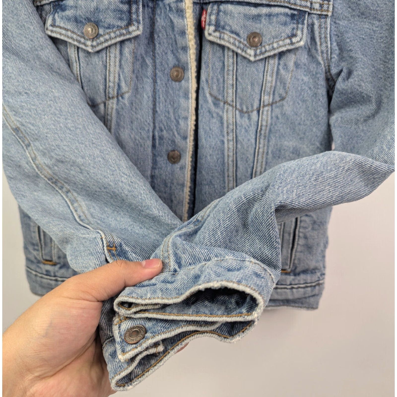 Levi's VINTAGE? (No) Levis Jacket Womens Small Blue Denim Trucker Lined Sherpa 36136 Size S / US 4 / IT 40 - 2 Thumbnail