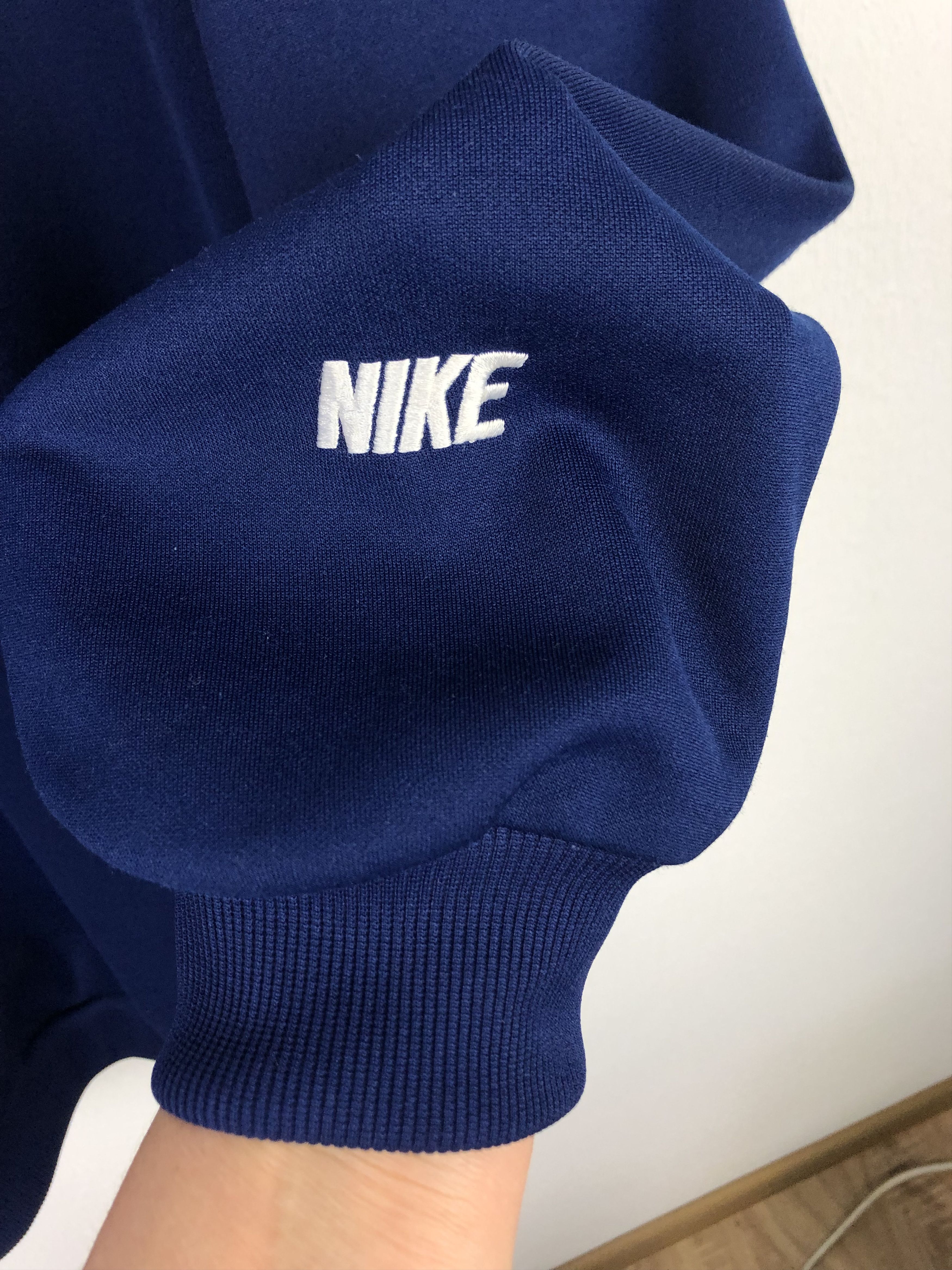 Nike Vintage Nike Glasgow Rangers Football Sweatshirt Jacket Size US XL / EU 56 / 4 - 4 Thumbnail