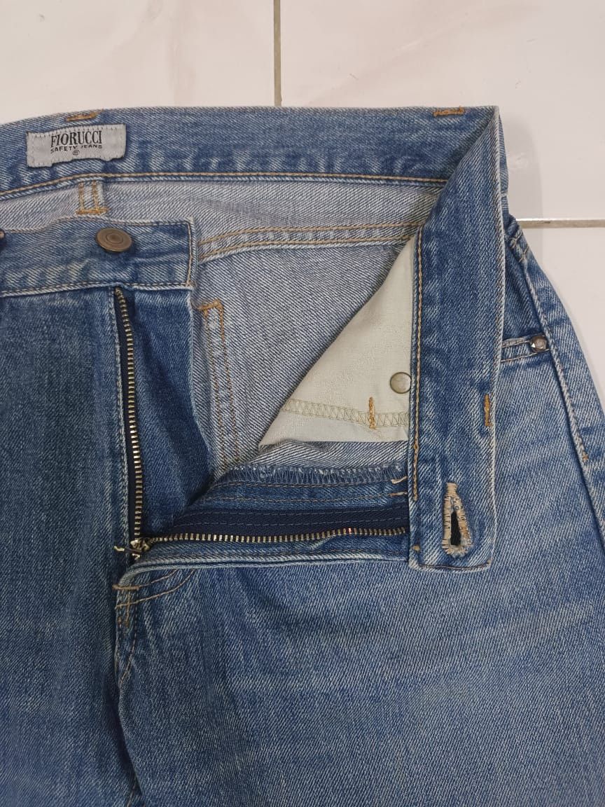 Fiorucci × Japanese Brand Vintage Fiorucci Safety Jeans Italy Red Selvedge Size US 31 - 11 Thumbnail