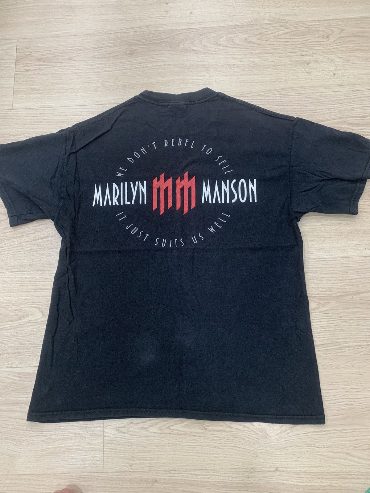 Band Tees × Marilyn Manson MARILYN MANSON TOUR BAND SHIRT DEFTONES OASIS JUSTIN NIRVANA Size US M / EU 48-50 / 2 - 4 Thumbnail