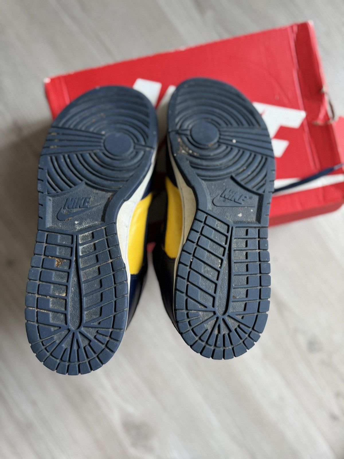 Nike Nike Dunk Low Michigan 2021 (Size 12) Size US 12 / EU 45 - 6 Thumbnail