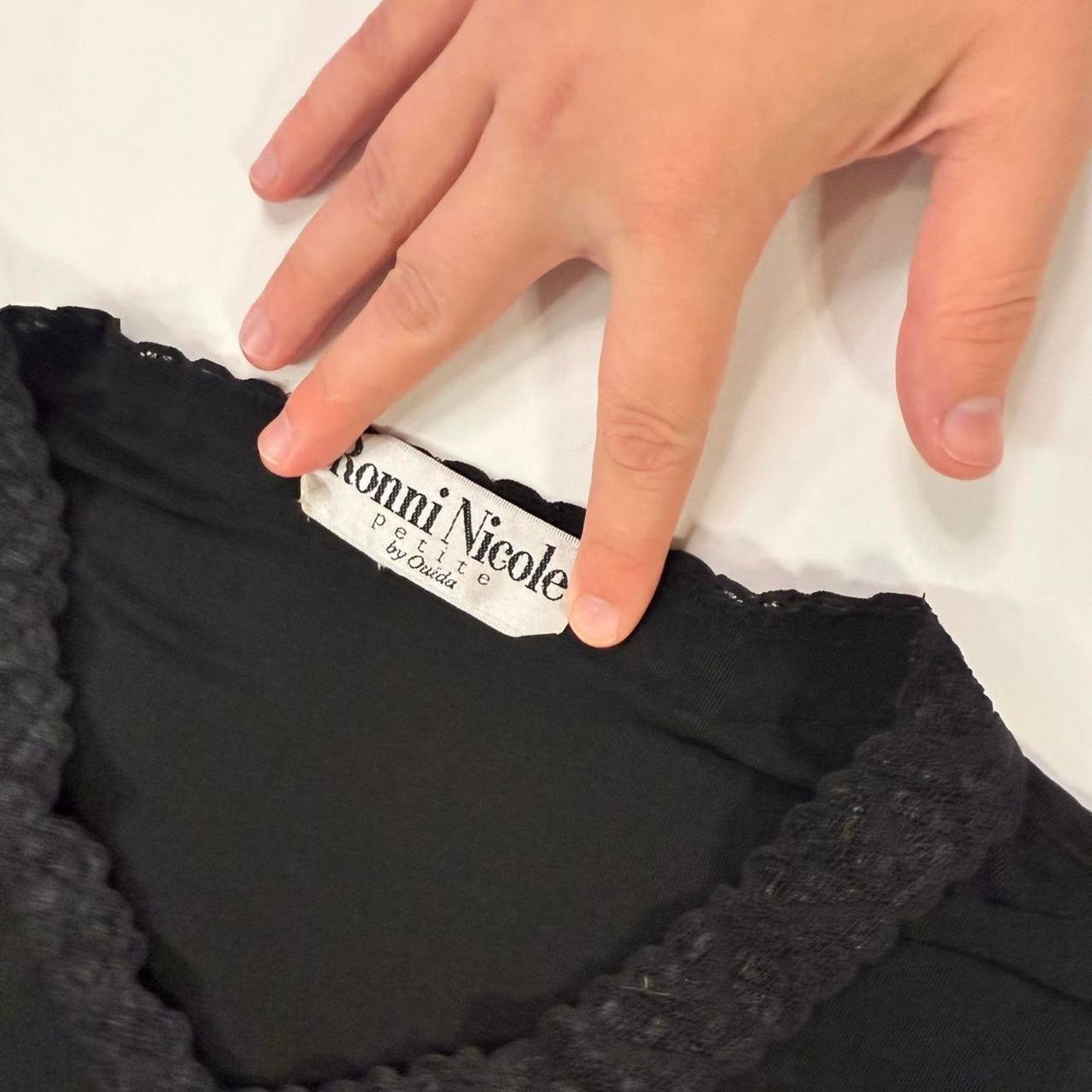 Other Vintage Womens Black lace trim V-neck tank top y2k Size L / US 10 / IT 46 - 3 Thumbnail