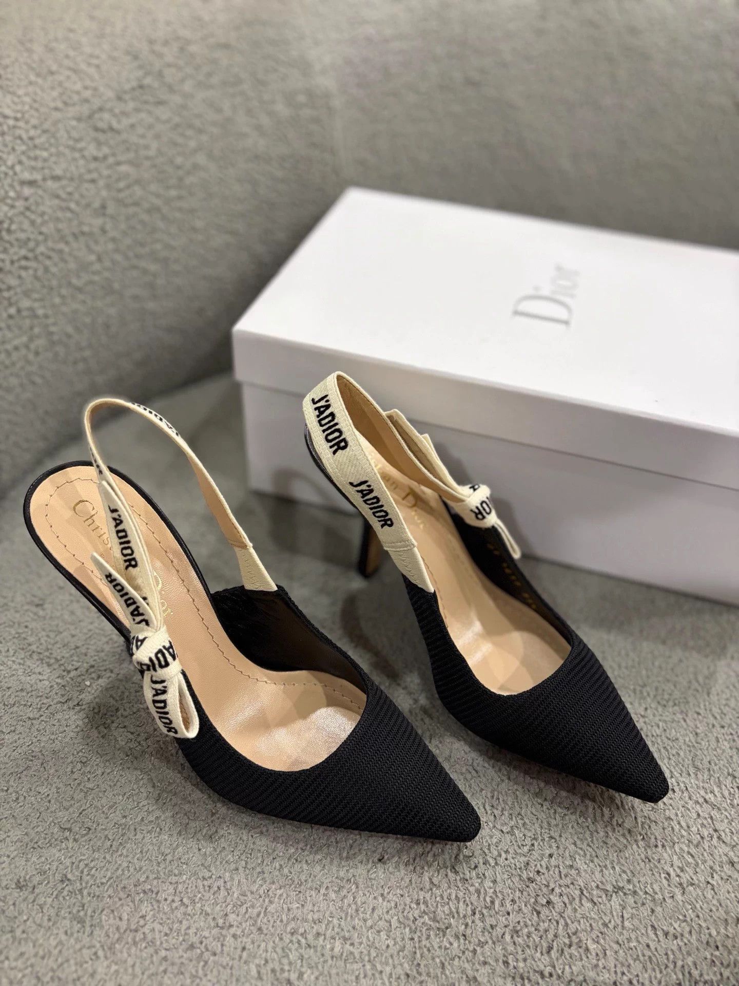 Dior Dior Classic Black DoubleLogo Heels 35.5 New w/Box Size US 5 / IT 35 - 2 Thumbnail