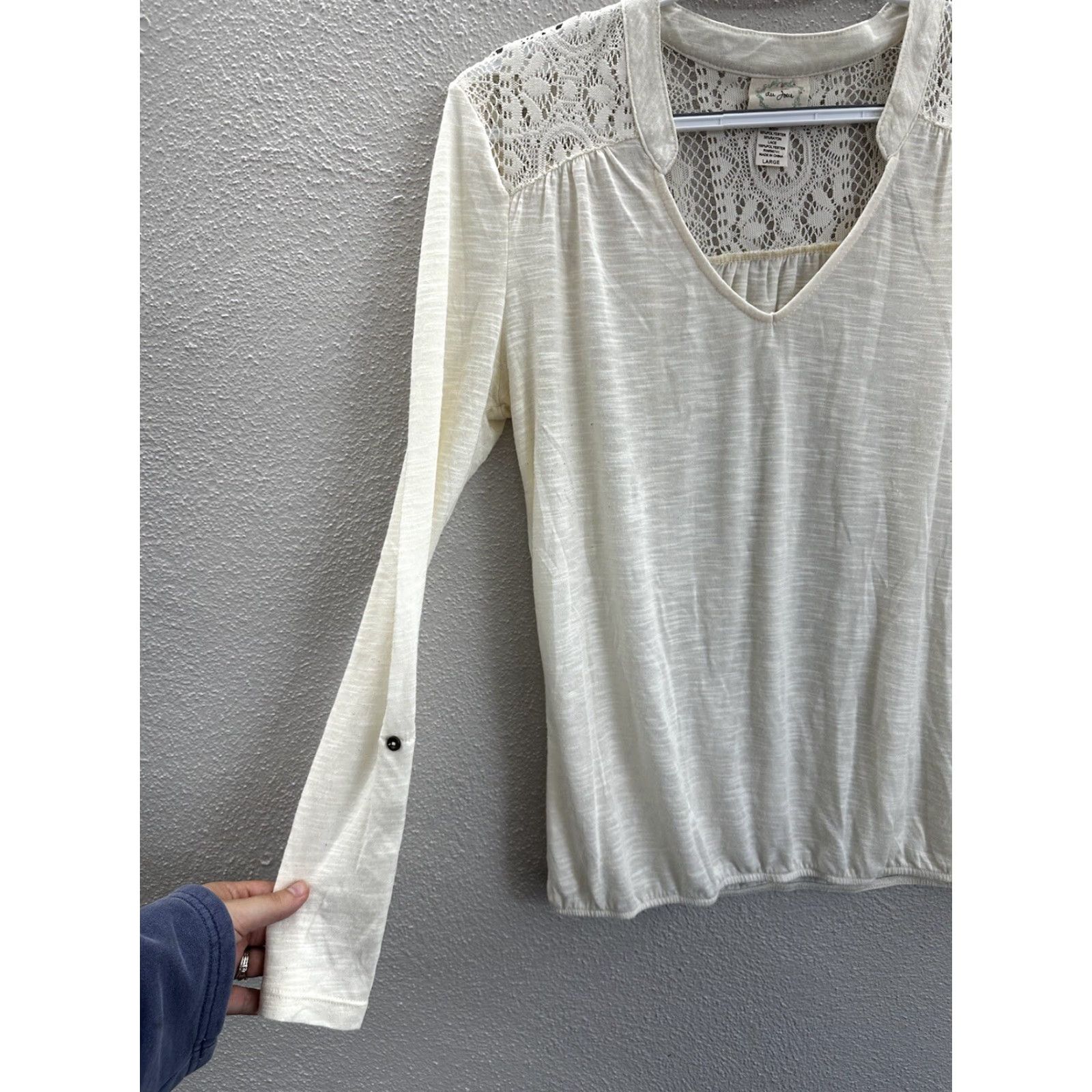 Vintage Bella Dee Jour Blouse Womens Large Ivory Long Sleeve Lace Back V-Neck Shirt Casual Workwear Size L / US 10 / IT 46 - 2 Thumbnail