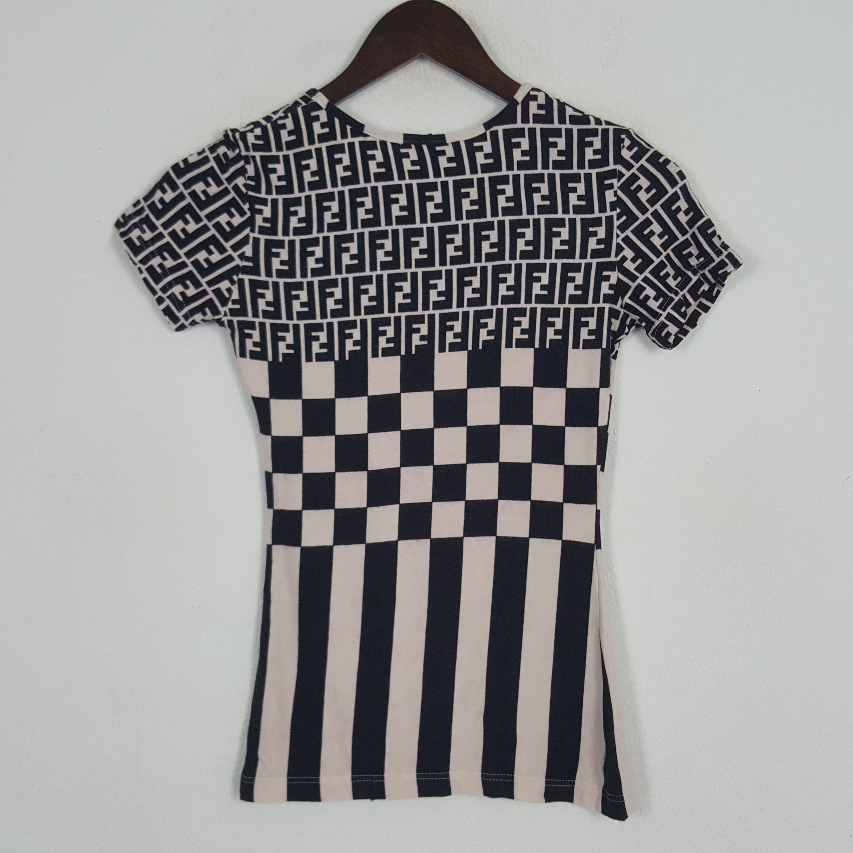 Fendi × Vintage Vintage Fendi Monogram Women Tshirt Size XXS / US 00 / IT 34 - 2 Thumbnail