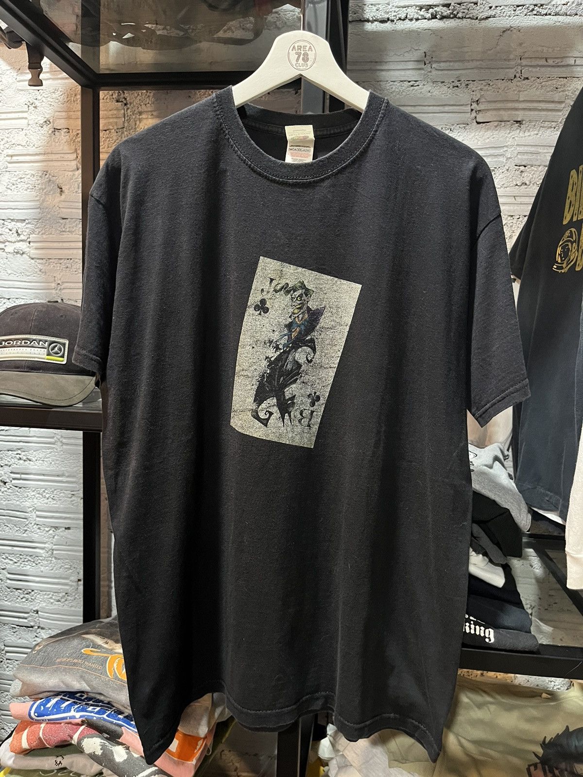 Vintage Joker & Batman JB Player Card Comics Tee Size US L / EU 52-54 / 3 - 1 Thumbnail