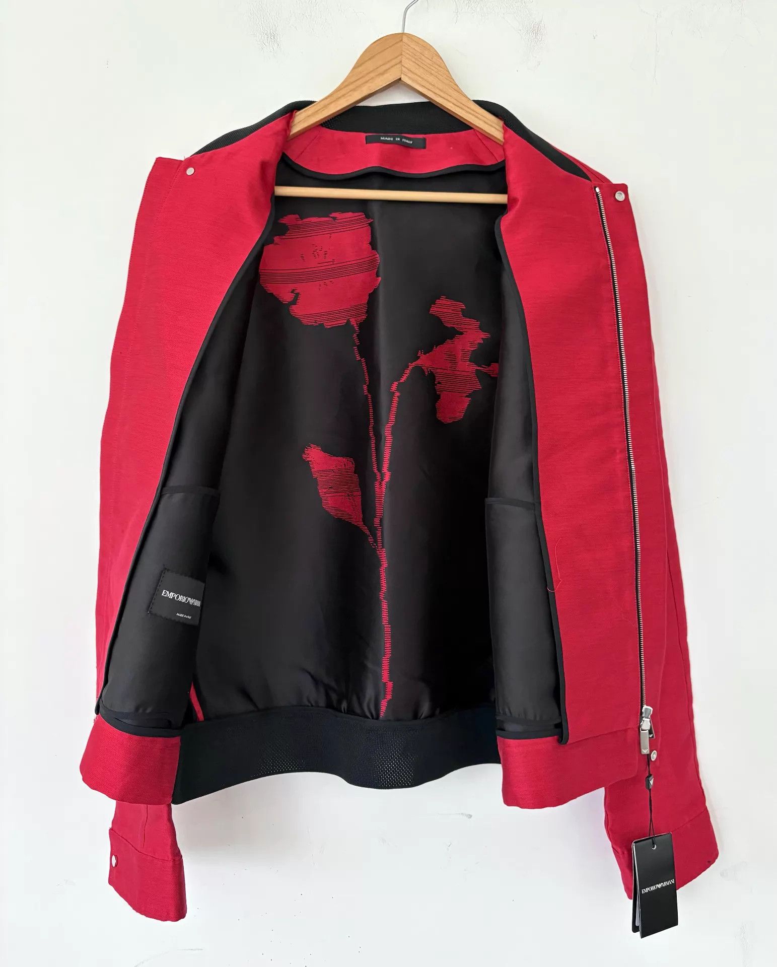 Emporio Armani Emporio Armani Men's Runway Red Rose Back Jacket 48 New Size US M / EU 48-50 / 2 - 5 Thumbnail