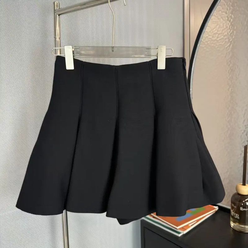 Dior Dior Black Silk Pleated Skirt 0089 Size 36" / US 14 / IT 50 - 1 Thumbnail