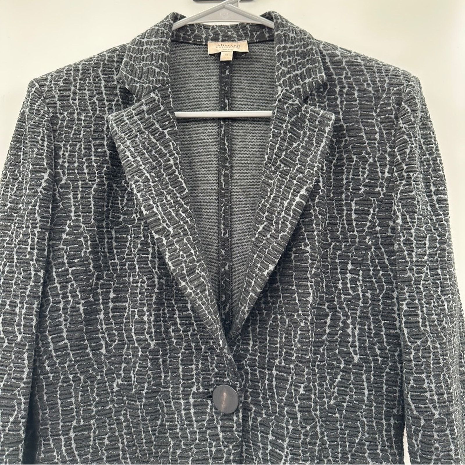 Armani Collezioni Armani Collezioni Snakeskin Print Long Sleeve Blazer Sz 10 Size L / US 10 / IT 46 - 4 Thumbnail