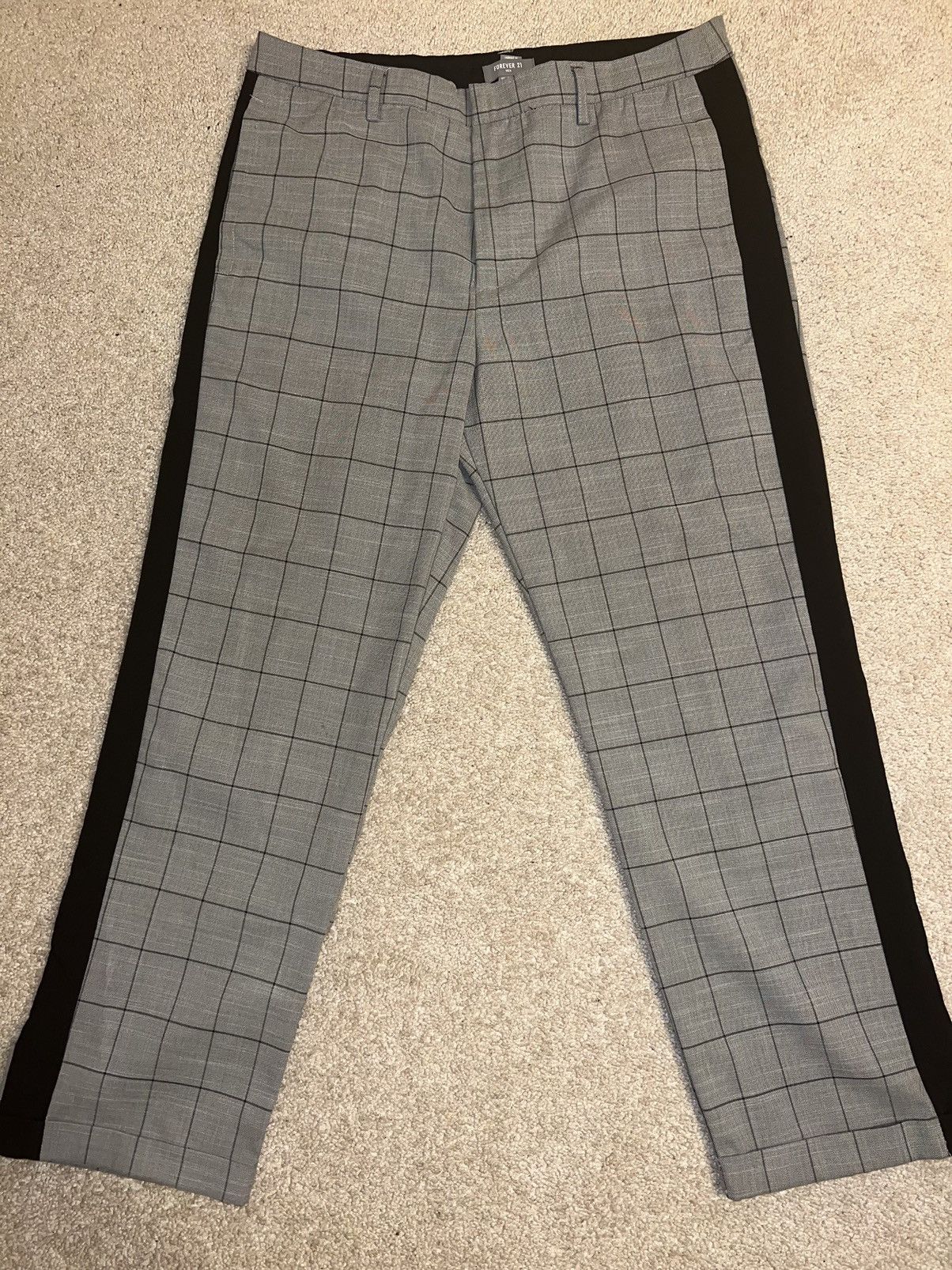 Forever 21 Forever 21 Plaid Skater Pants Size US 32 / EU 48 - 2 Thumbnail