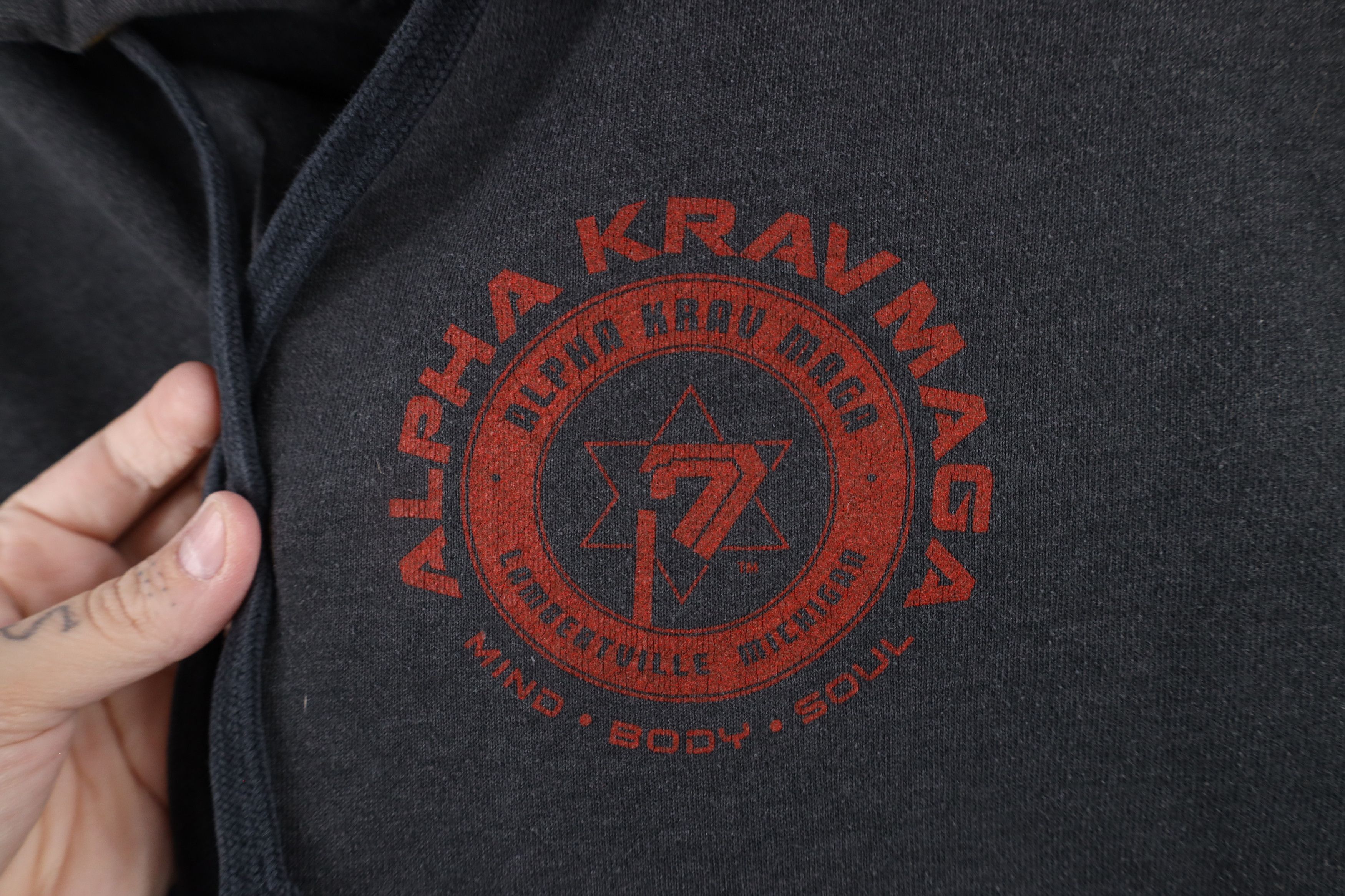 Vintage Vintage Out Alpha Krav Maga Martial Arts Hoodie Sweatshirt Size US M / EU 48-50 / 2 - 4 Thumbnail