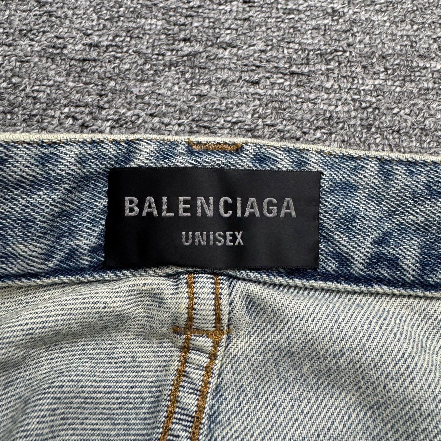 Balenciaga Balenciaga Distressed Washed Wide Leg Jeans L New Size US 36 / EU 52 - 2 Thumbnail