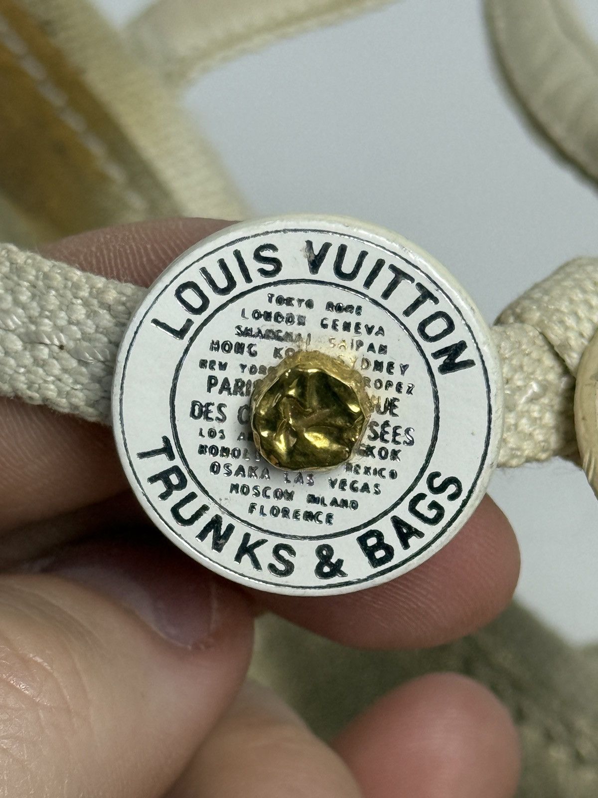 Louis Vuitton Louis Vuitton cream espadrille wedge sandals Size US 8 / IT 38 - 13 Thumbnail