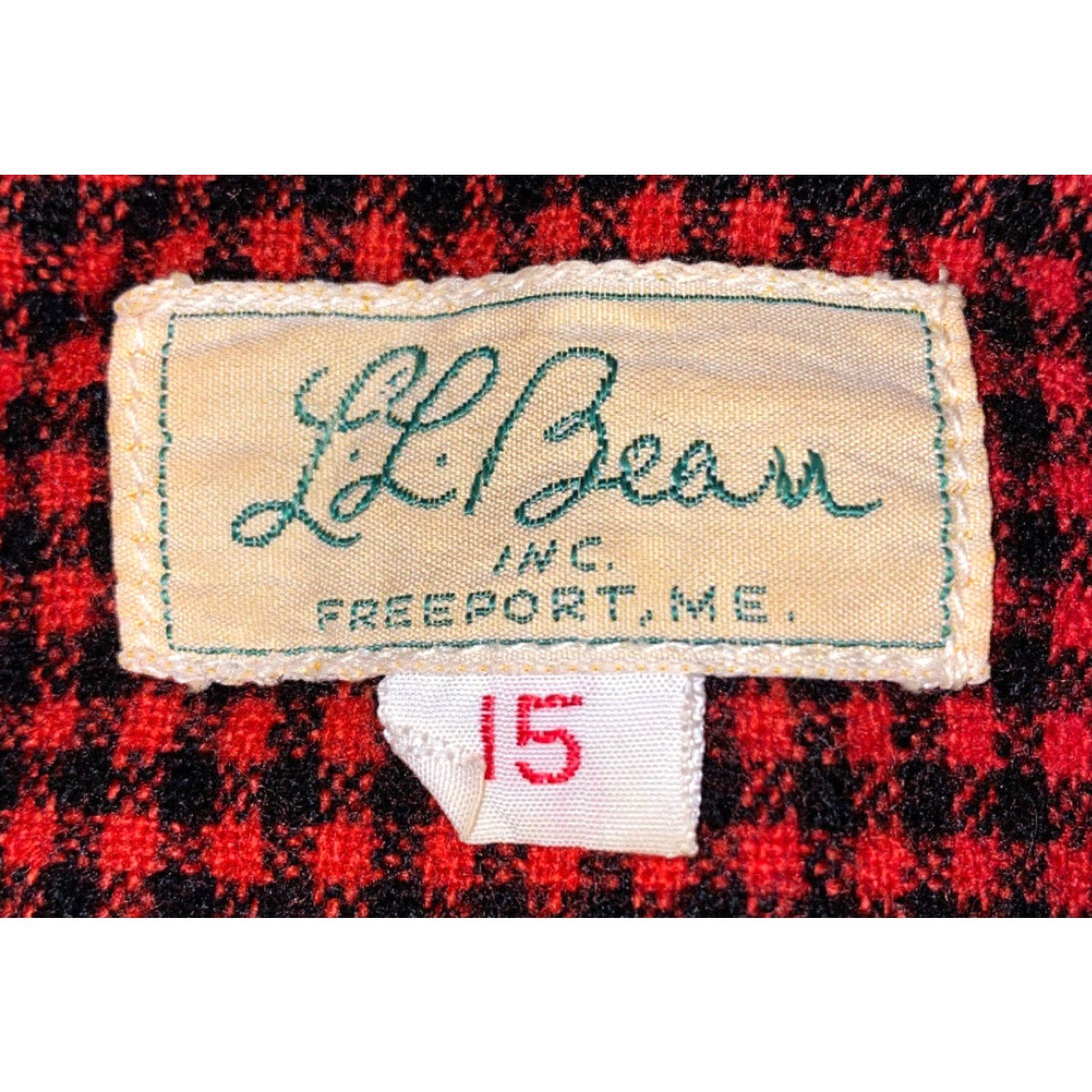 Vintage VINTAGE L.L. Bean Men's Button-Up Shirt Long Sleeve Checkered Red Black Adult Size 15 21 Inch Armpit Mens Size US M / EU 48-50 / 2 - 6 Thumbnail