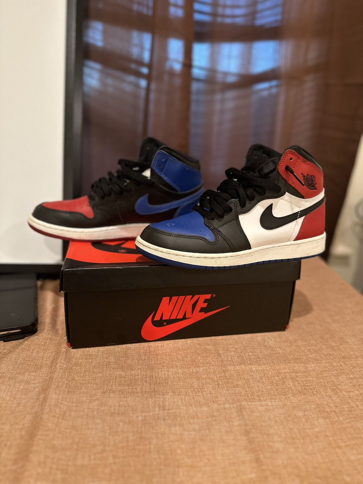 Jordan Brand Top 3 retro 1 Size US 7 / EU 40 - 3 Thumbnail