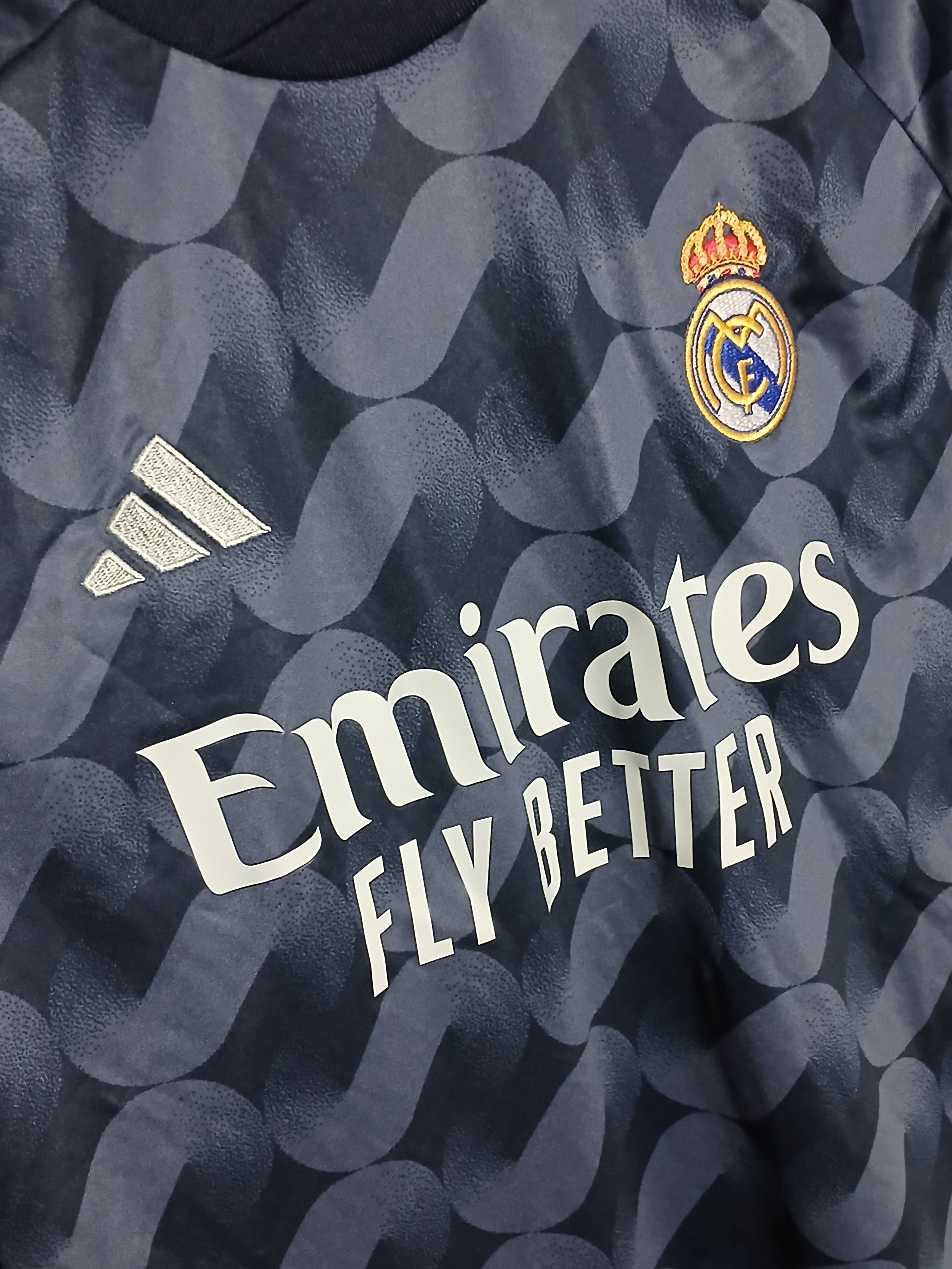 Adidas KIDS Real Madrid 23/24 Away Football Jersey T-Shirt Size US S / EU 44-46 / 1 - 3 Thumbnail