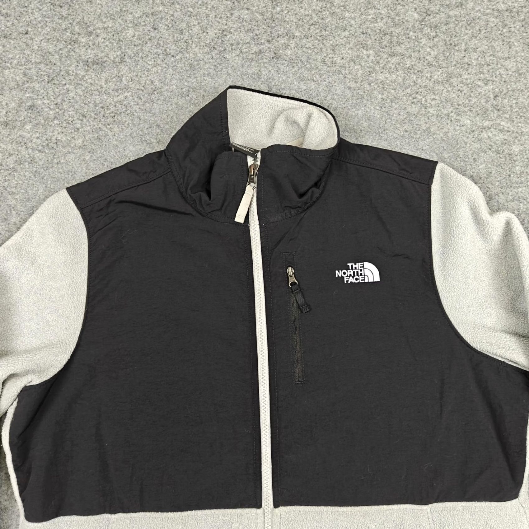 The North Face The North Face Jacket Womens L Gray Fleece Full Zip Colorblock Pockets Logo Size L / US 10 / IT 46 - 2 Thumbnail