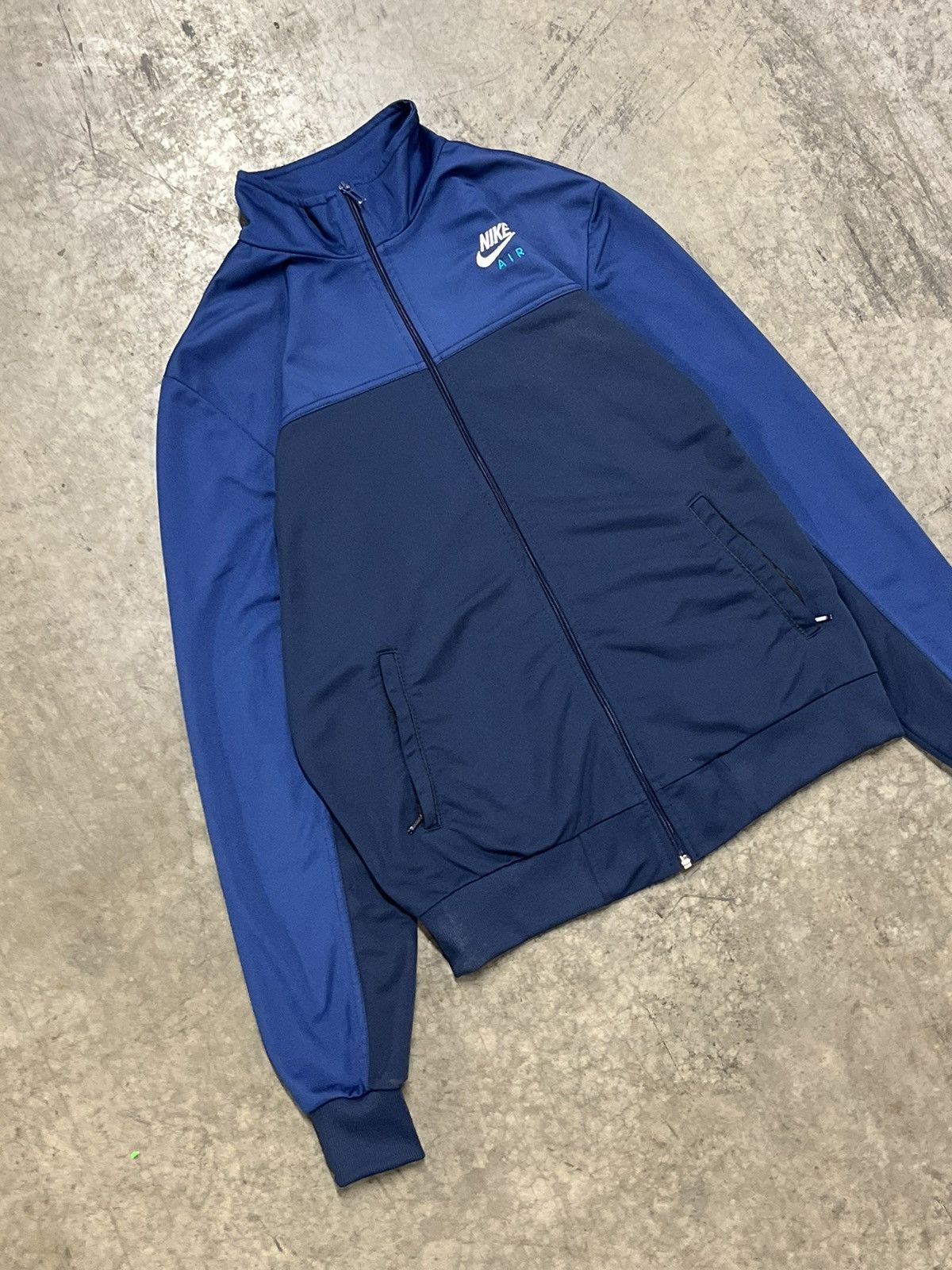 Nike × Vintage Nike air vintage track jacket y2k streetwear hype rare drill Size US L / EU 52-54 / 3 - 6 Thumbnail
