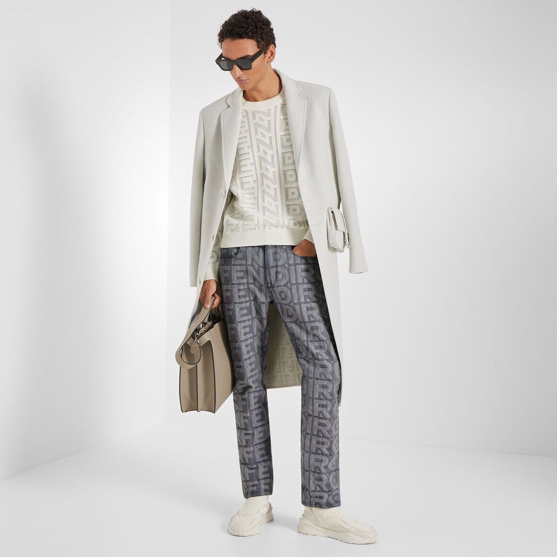 Fendi o1w1db10724 Pullover in Off White Size US S / EU 44-46 / 1 - 4 Thumbnail