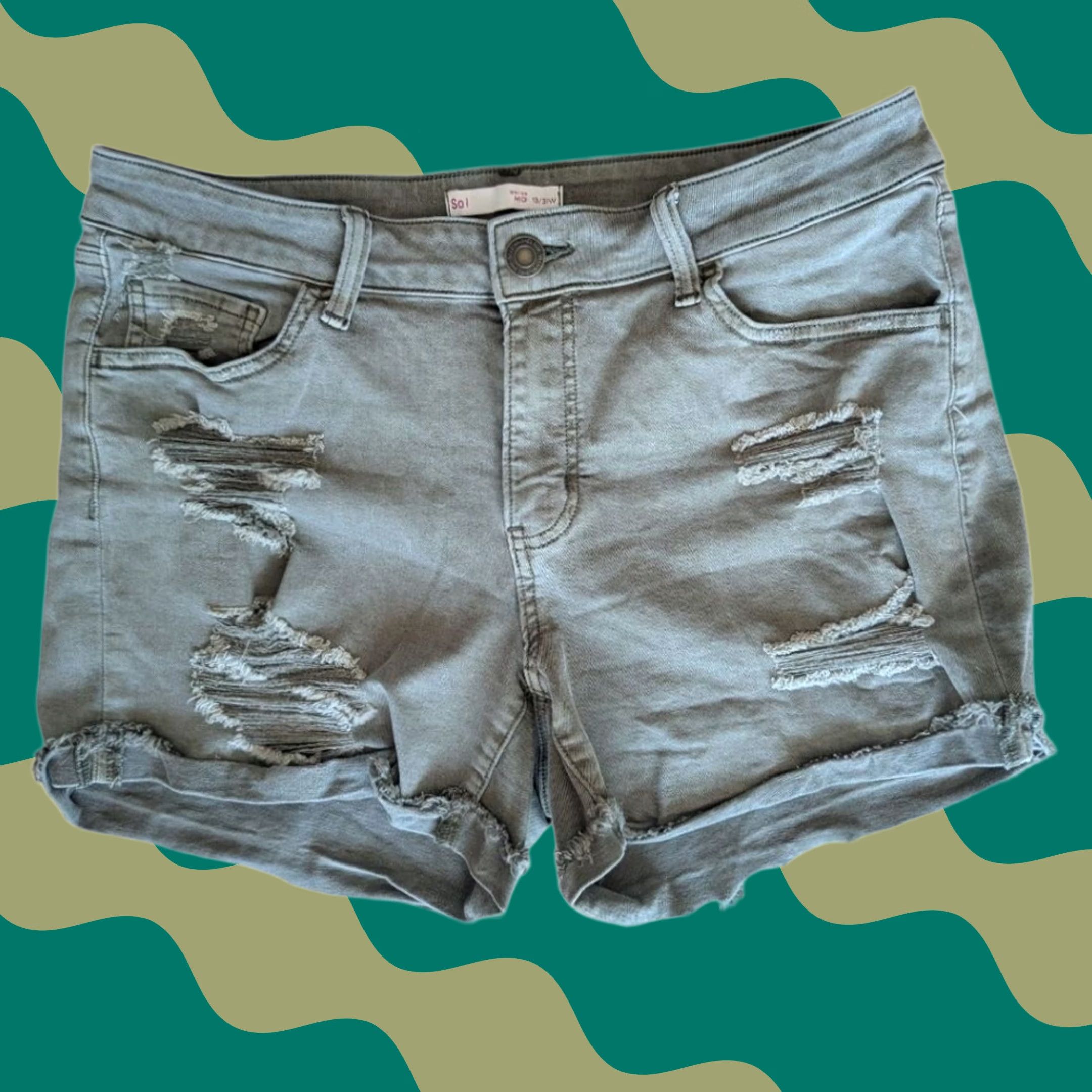 Vintage SO Army Green Distressed Denim Stretch Midi Shorts Women Cotton Blend Size 13 31 Juniors Regular Rise Mid Front Flat Front Cuffed Hem Size 34" / US 12 / IT 48 - 1 Thumbnail
